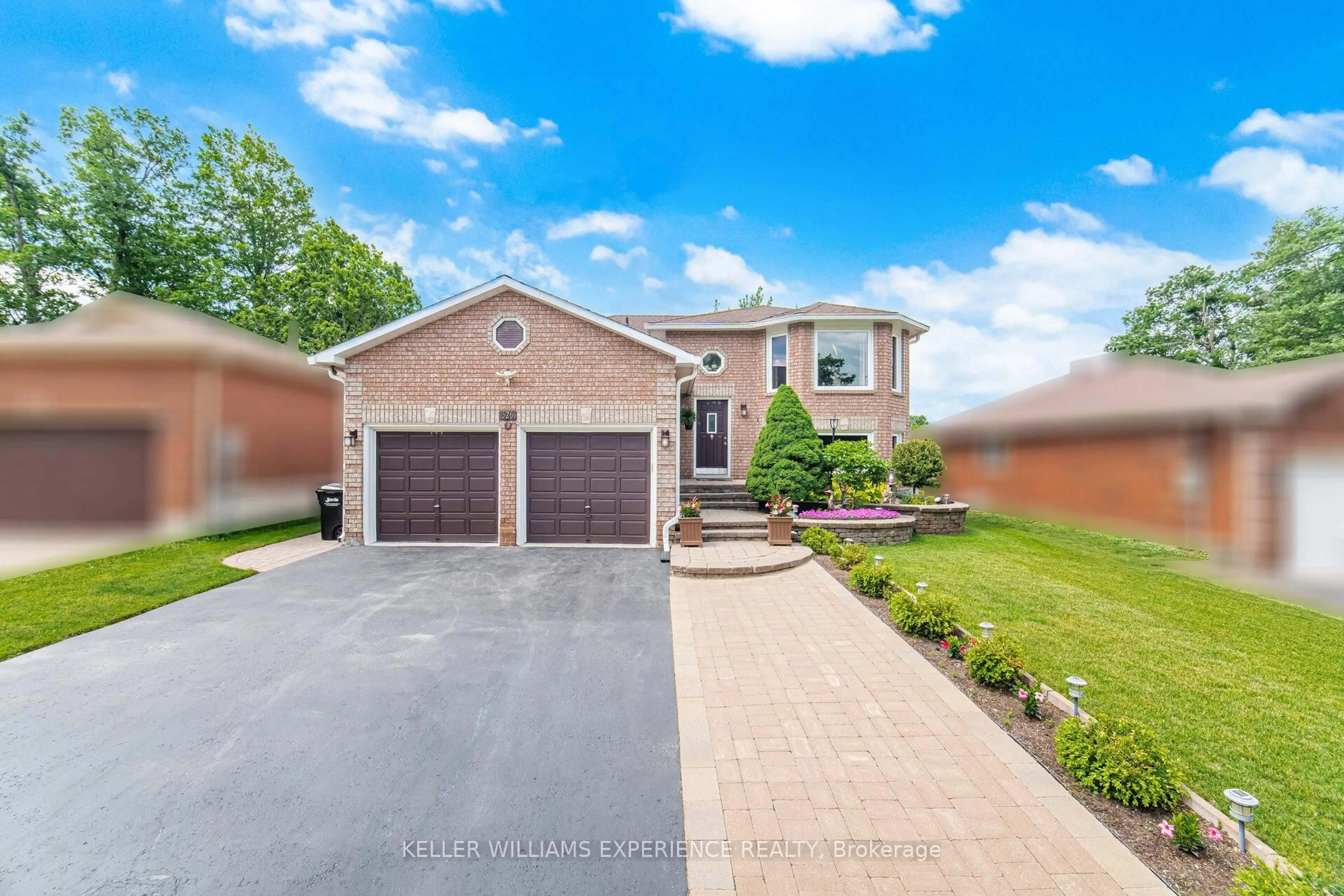 Home with brick exterior material, street for 526 Leacock Dr, Barrie Ontario L4N 7A5