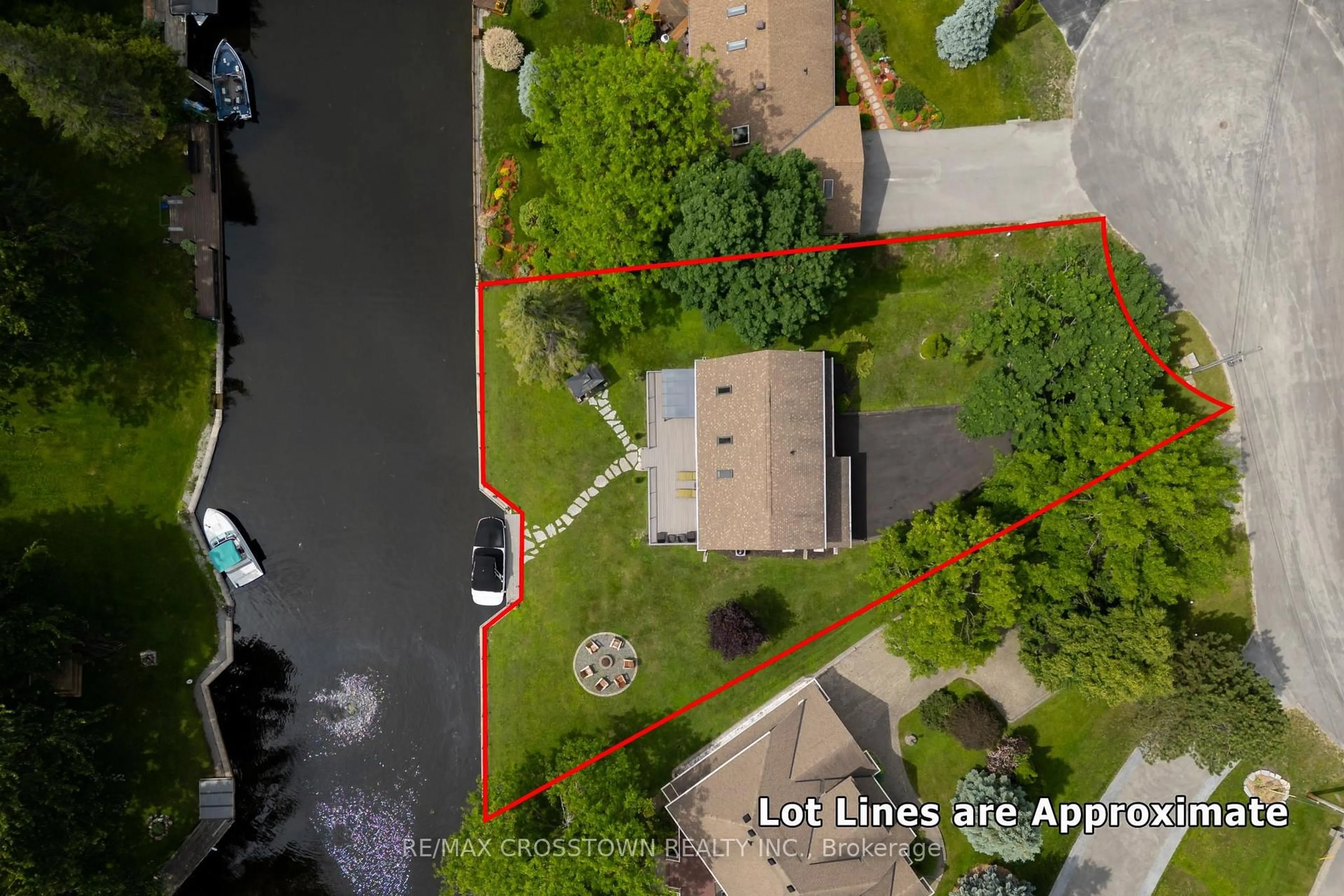 A pic from outside/outdoor area/front of a property/back of a property/a pic from drone, water/lake/river/ocean view for 21 Beaver Tr, Ramara Ontario L0K 1B0