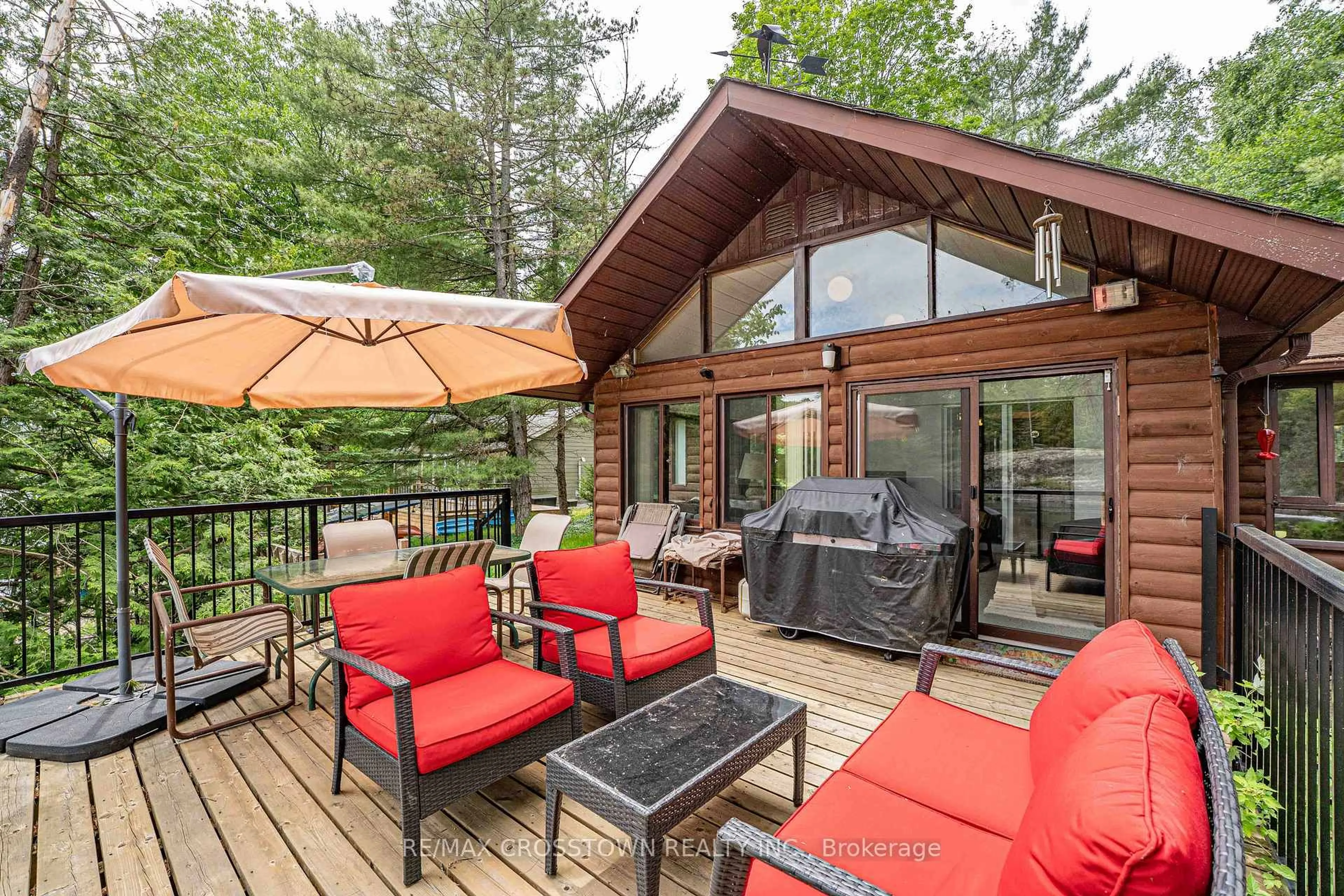 Patio, water/lake/river/ocean view for 3355 Riverdale Dr, Severn Ontario L0K 3B0