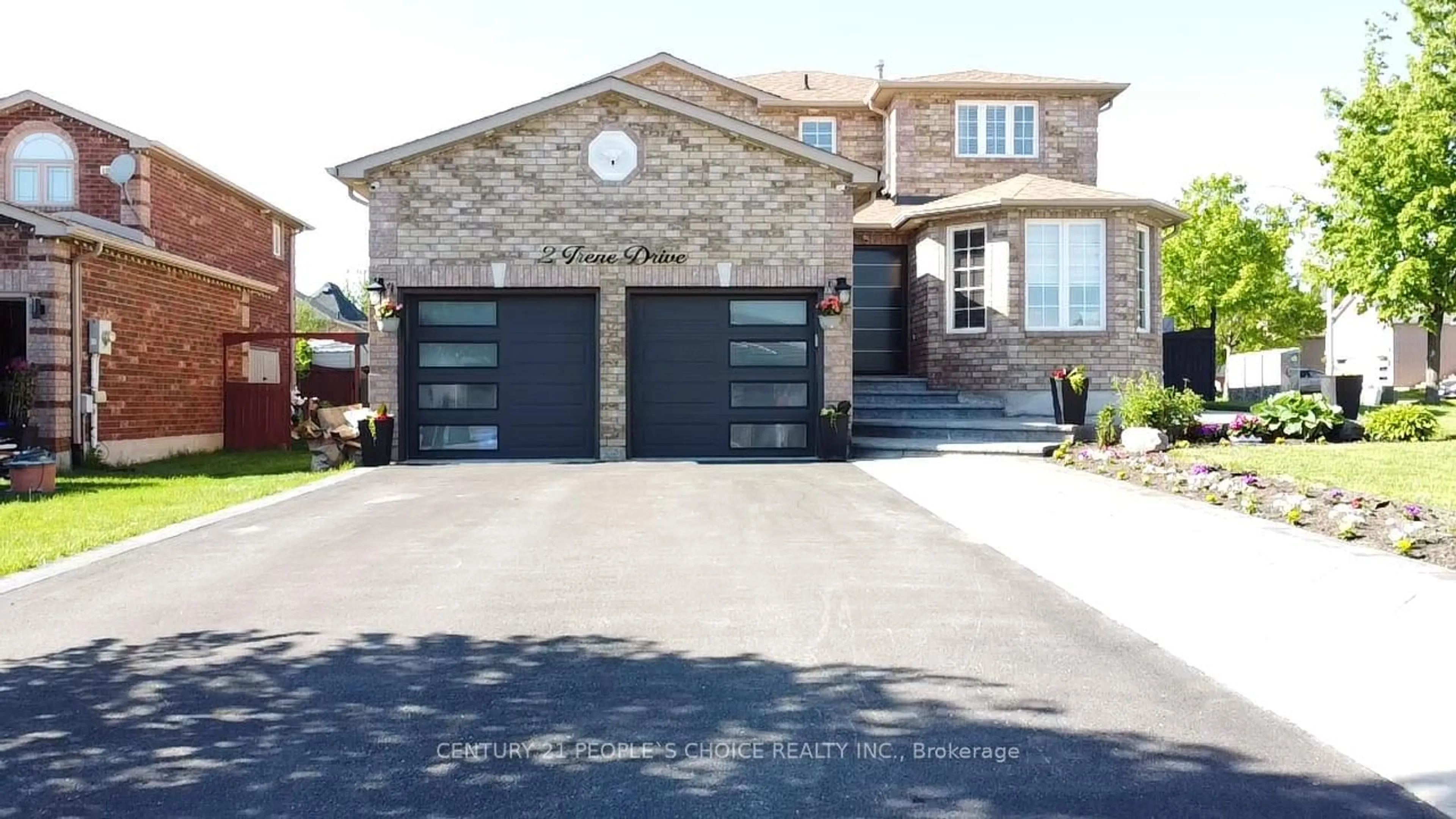 Home with brick exterior material, street for 2 Irene Dr, Barrie Ontario L4N 0Y7