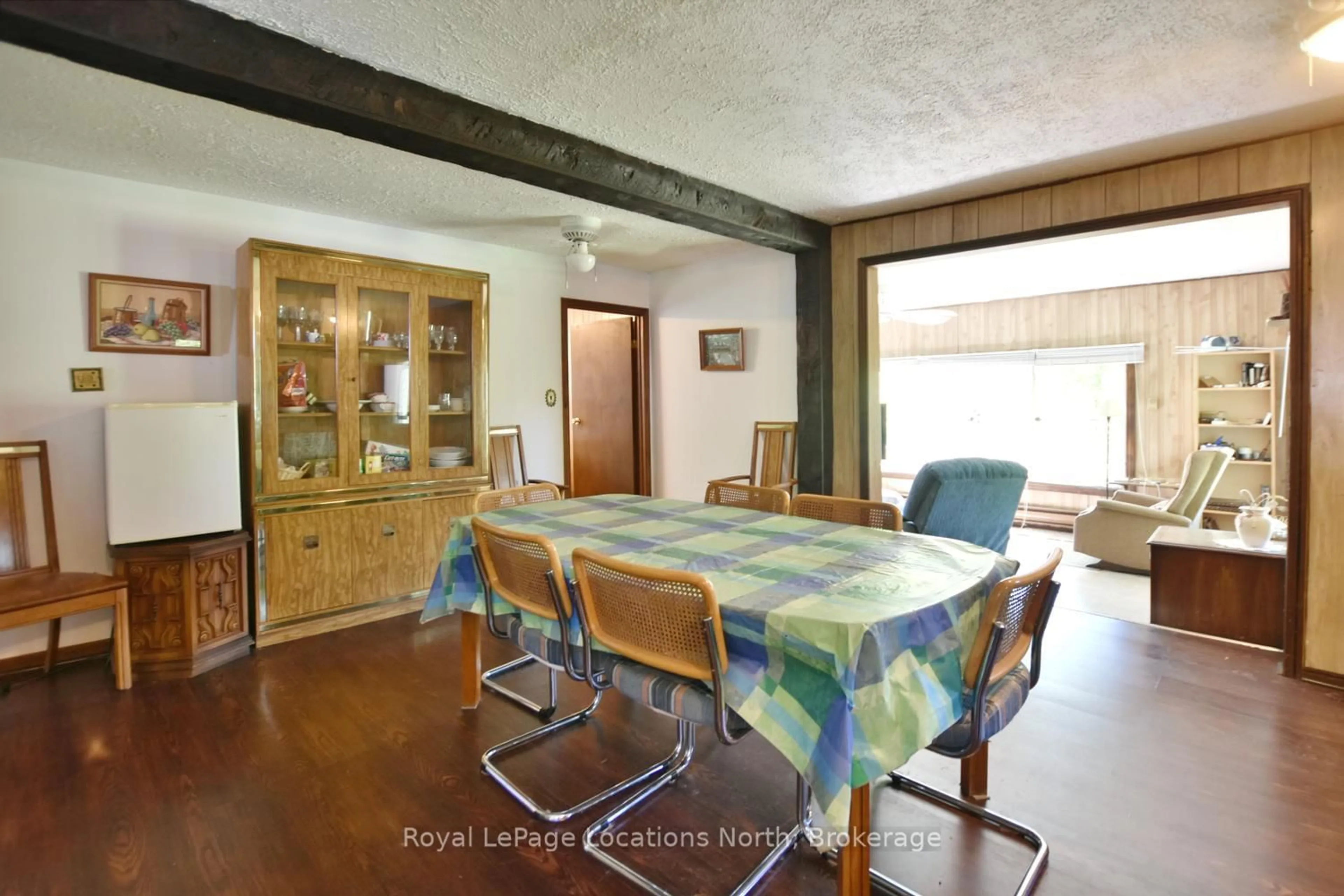 Dining room, unknown for 20 Marilyn Ave, Wasaga Beach Ontario L9Z 2X8