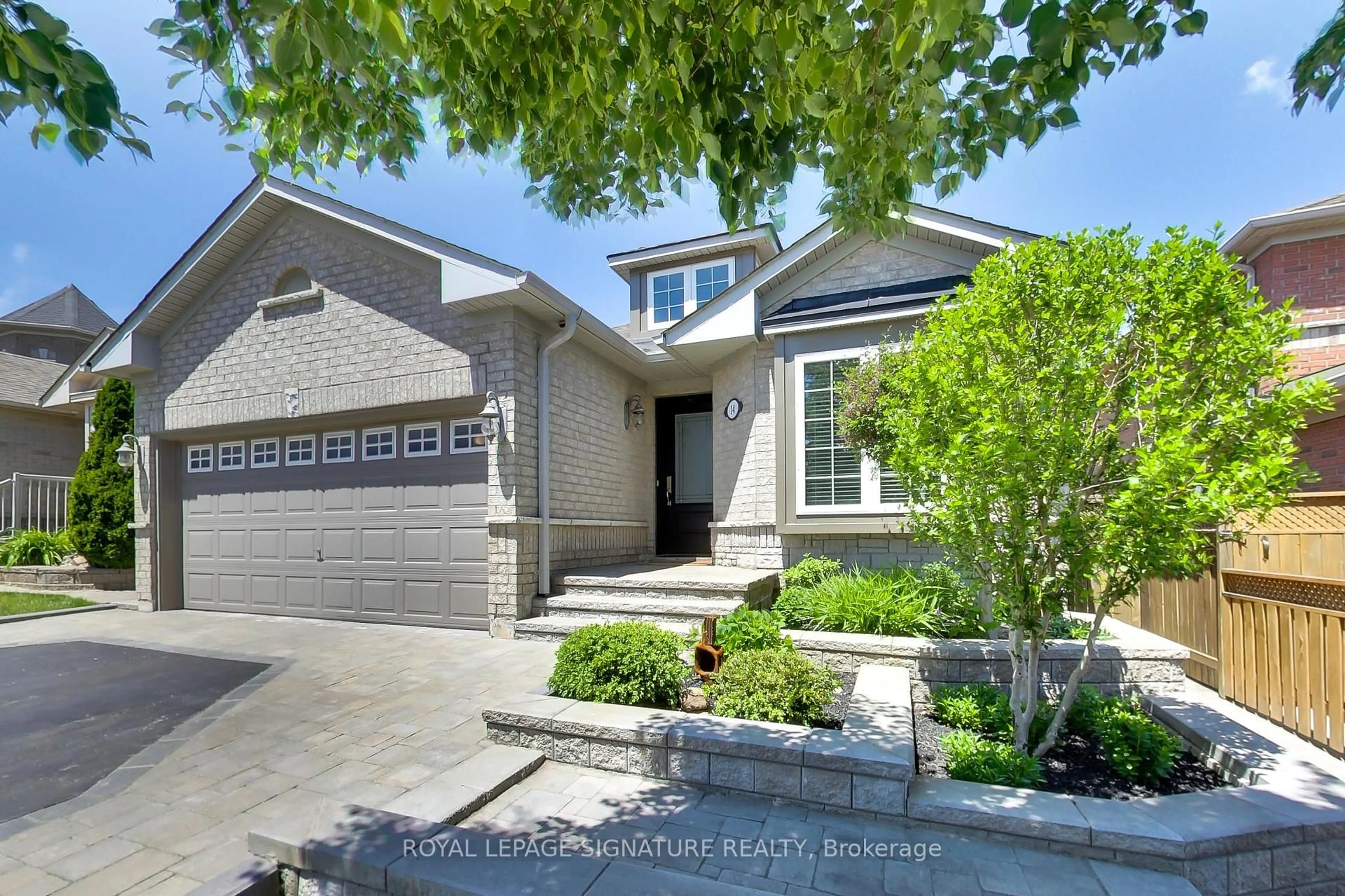 Home with brick exterior material, street for 14 Stanley St, Barrie Ontario L4M 6V2
