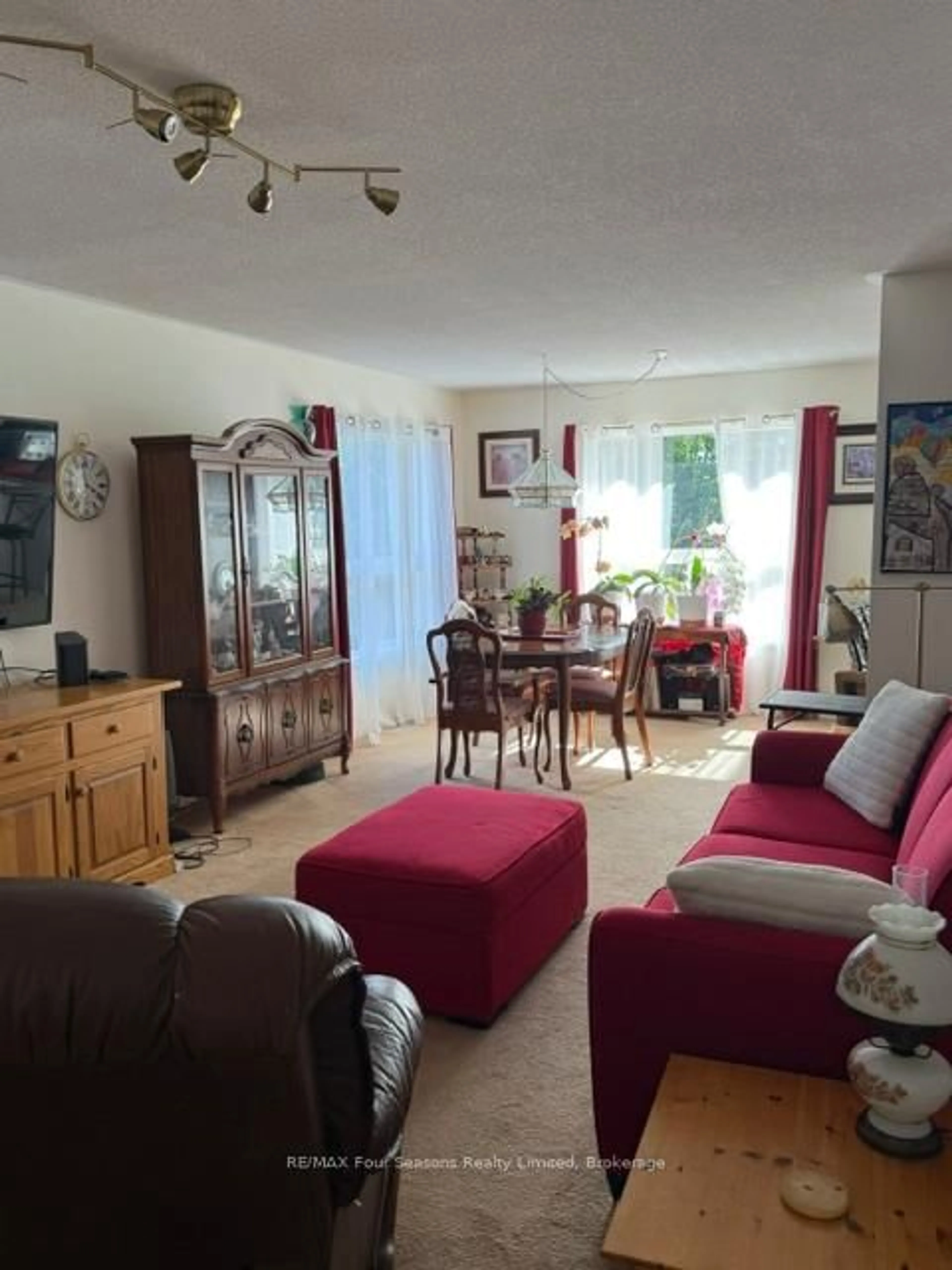 Living room with furniture, unknown for 164 58th St, Wasaga Beach Ontario L9Z 1N9