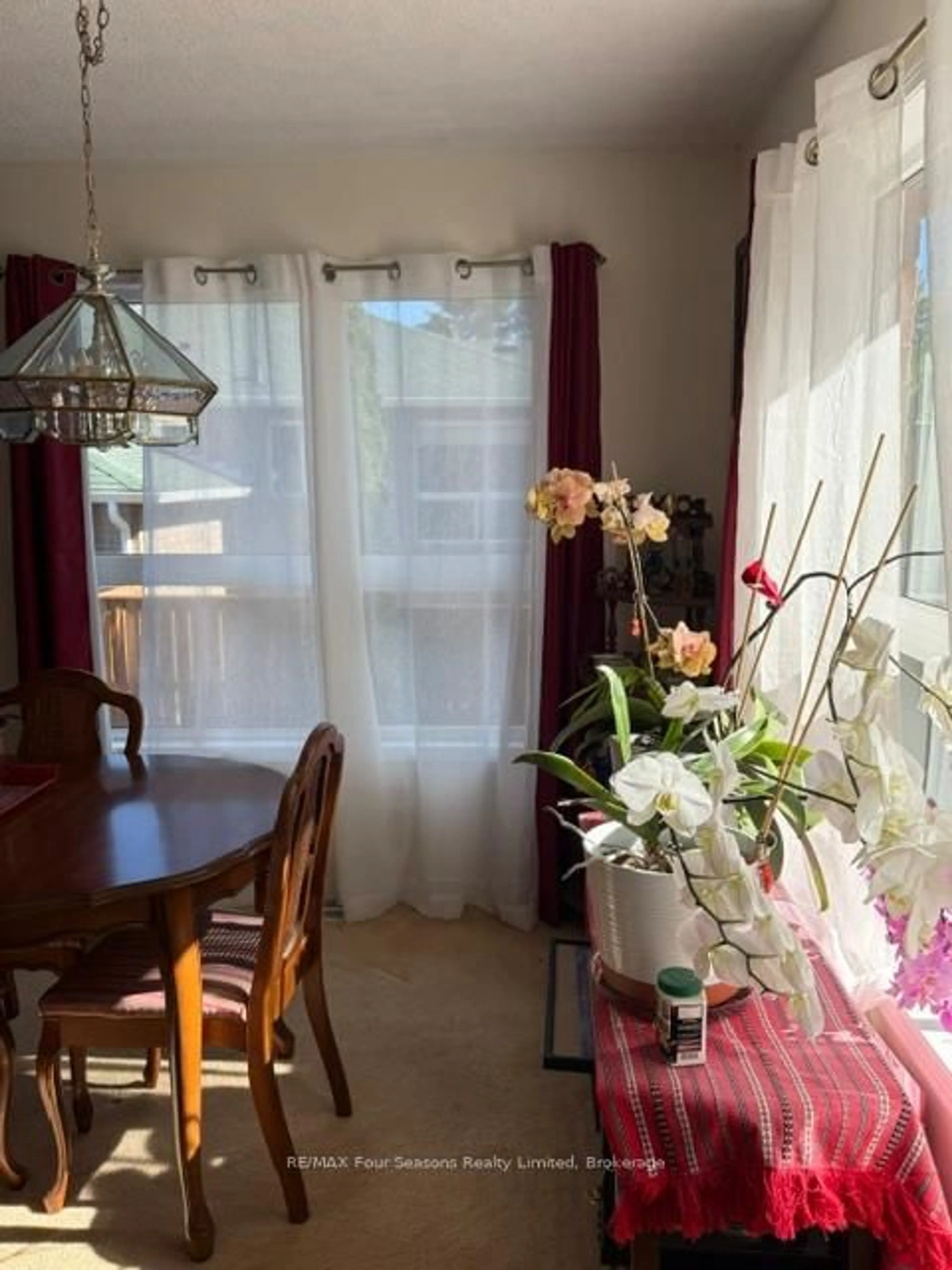 Dining room, unknown for 164 58th St, Wasaga Beach Ontario L9Z 1N9