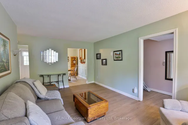 1 Lindale Ave, Tiny 5