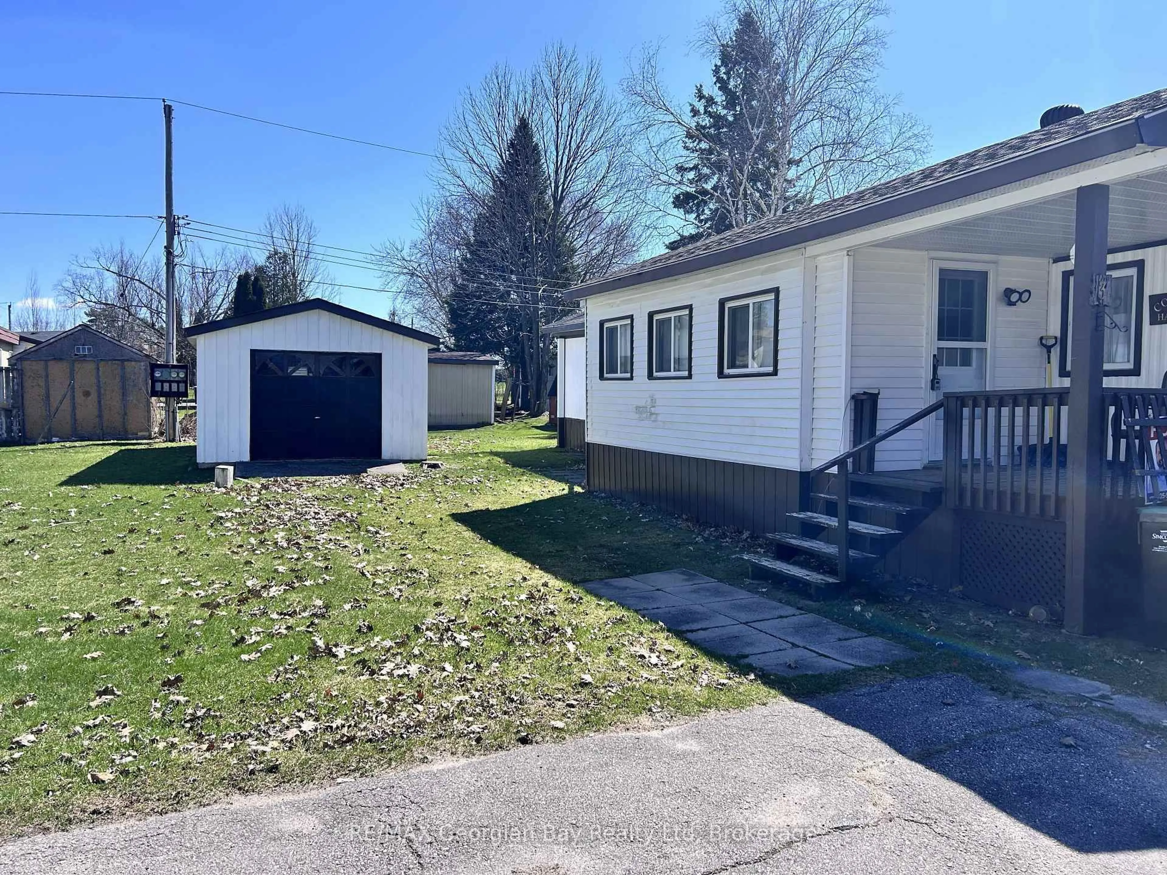 Unknown for 3 Northland Rd, Midland Ontario L4R 0B9