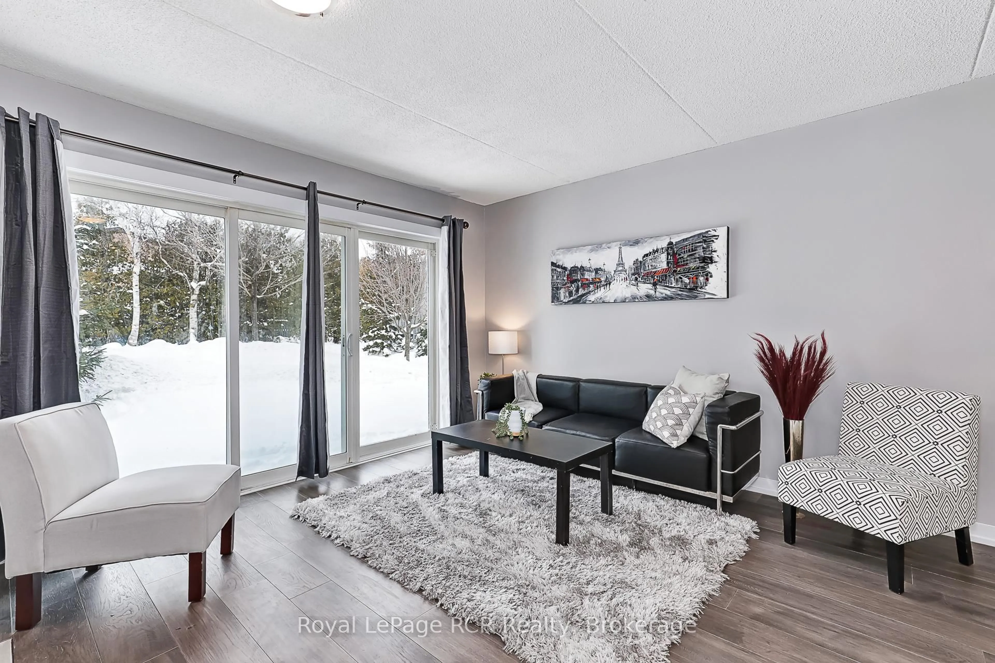 Living room with furniture, unknown for 21 Dawson Dr #80, Collingwood Ontario L9Y 5B4