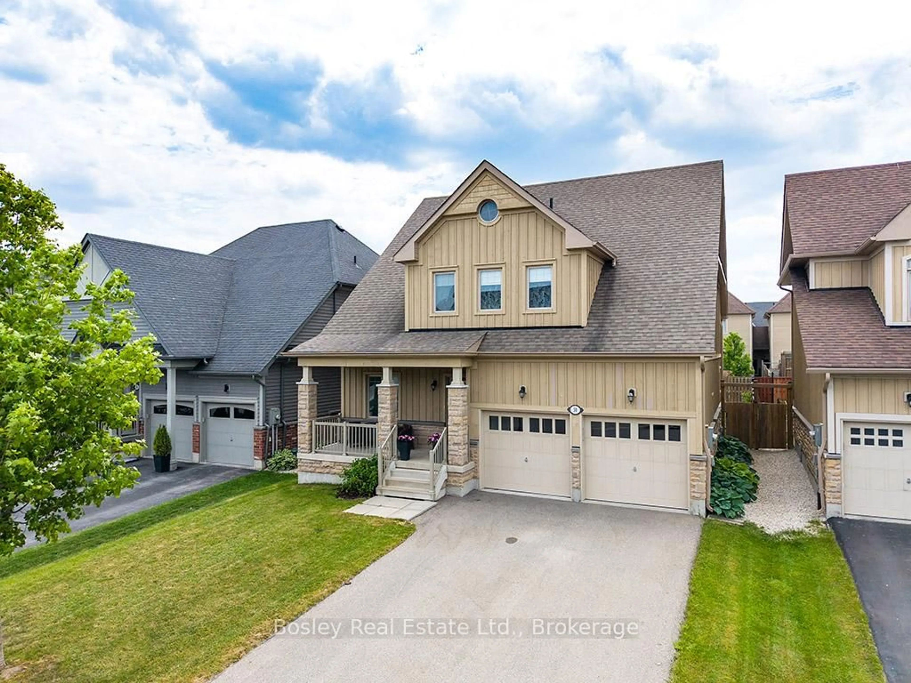 Home with brick exterior material, street for 30 Cooper St, Collingwood Ontario L9Y 0W9