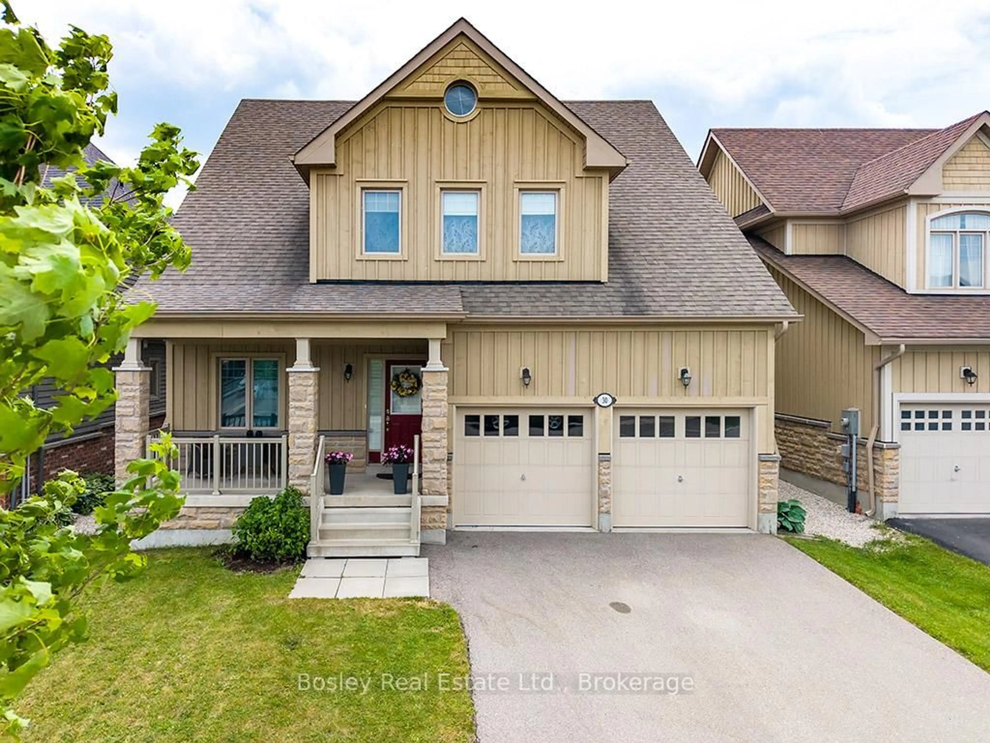 Home with brick exterior material, street for 30 Cooper St, Collingwood Ontario L9Y 0W9