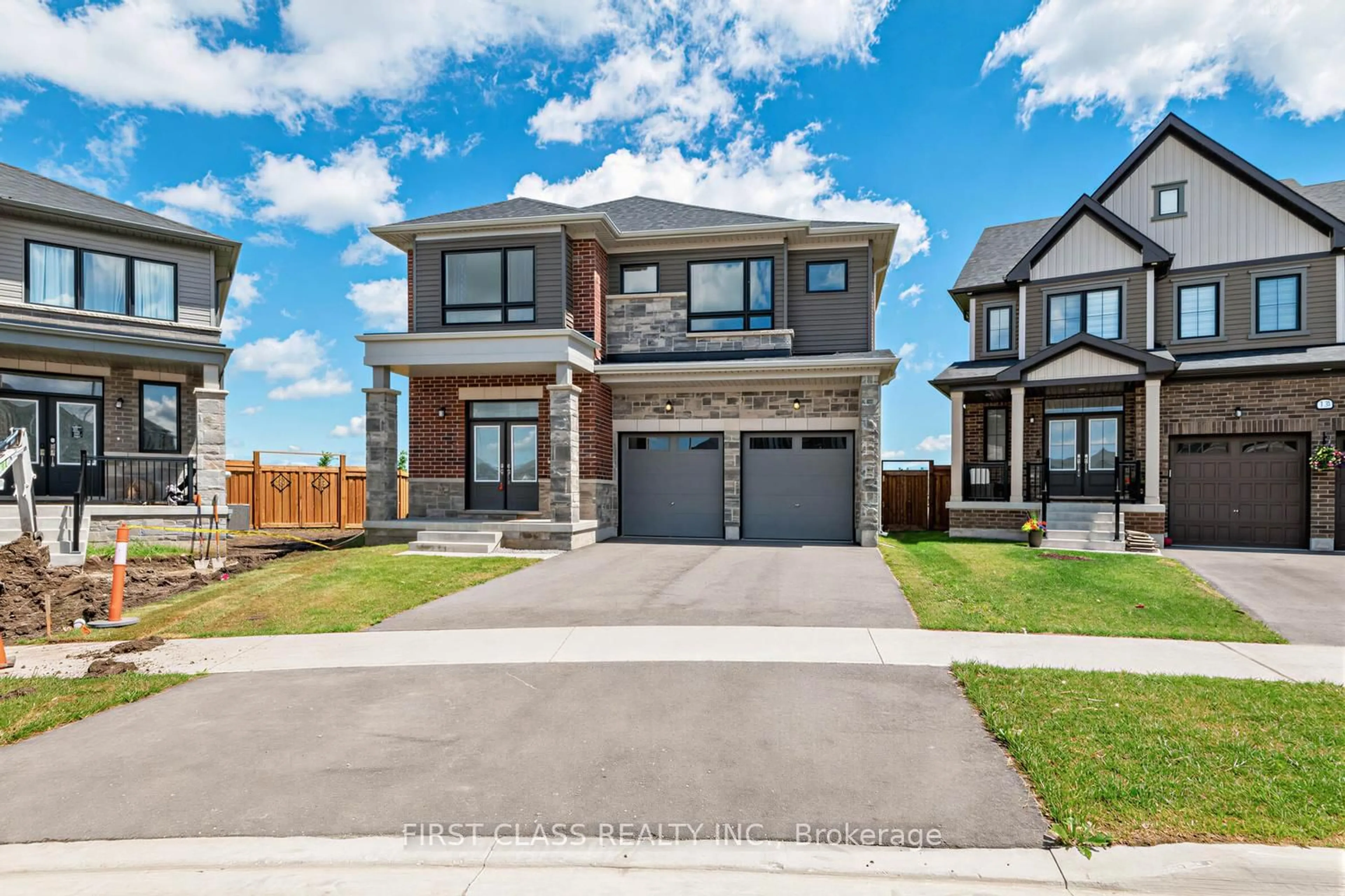 Home with brick exterior material, street for 15 Abbey Cres, Barrie Ontario L9J 0W9