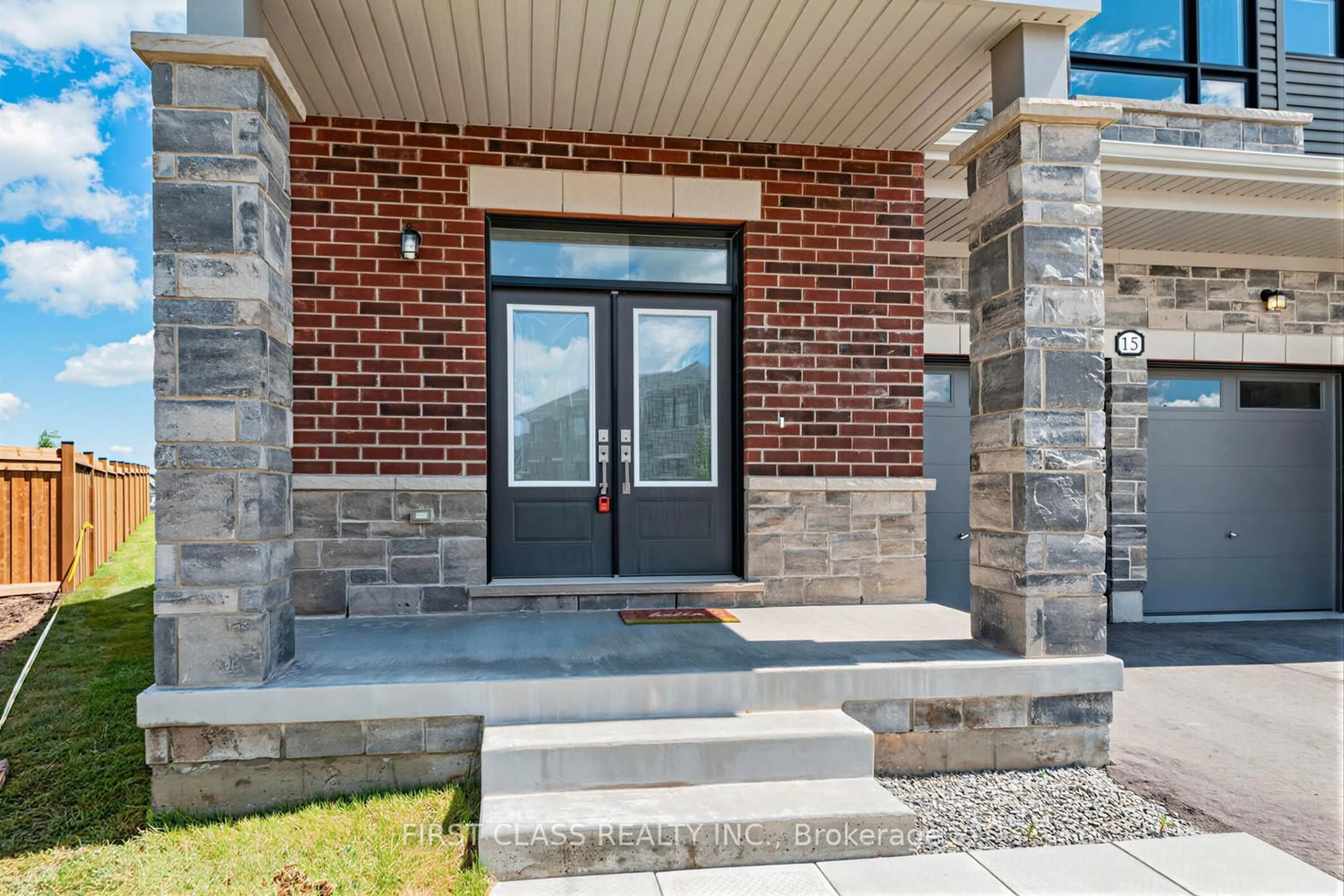 Home with brick exterior material, unknown for 15 Abbey Cres, Barrie Ontario L9J 0W9
