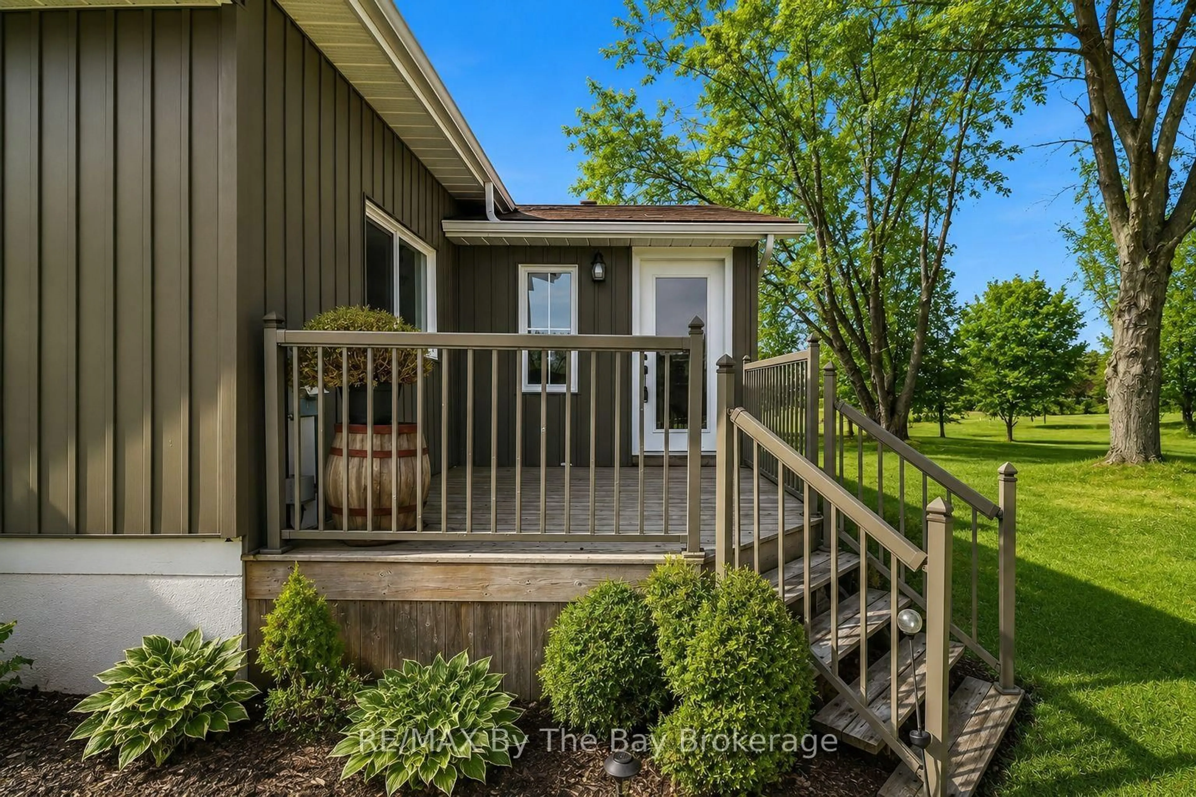 Unknown for 2533 Flos 3 Rd, Springwater Ontario L0L 2K0