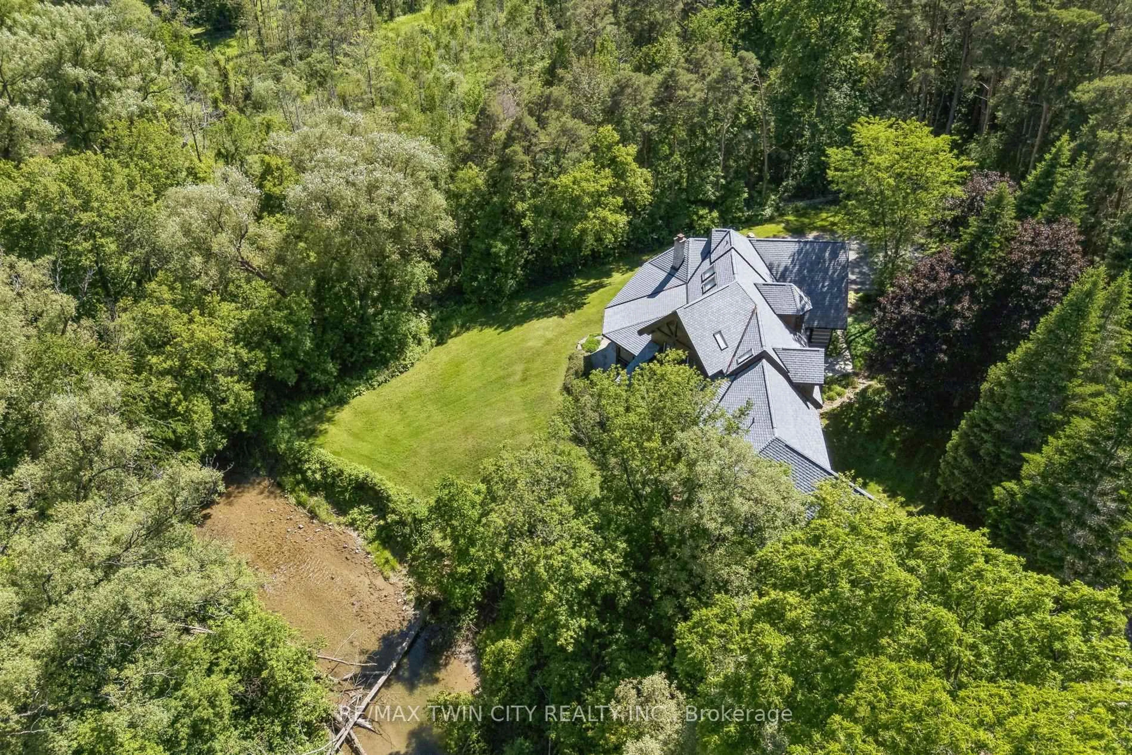 A pic from outside/outdoor area/front of a property/back of a property/a pic from drone, forest/trees view for 7665 36/37 NOTTAWASAGA Sdrd, Clearview Ontario L0M 1P0