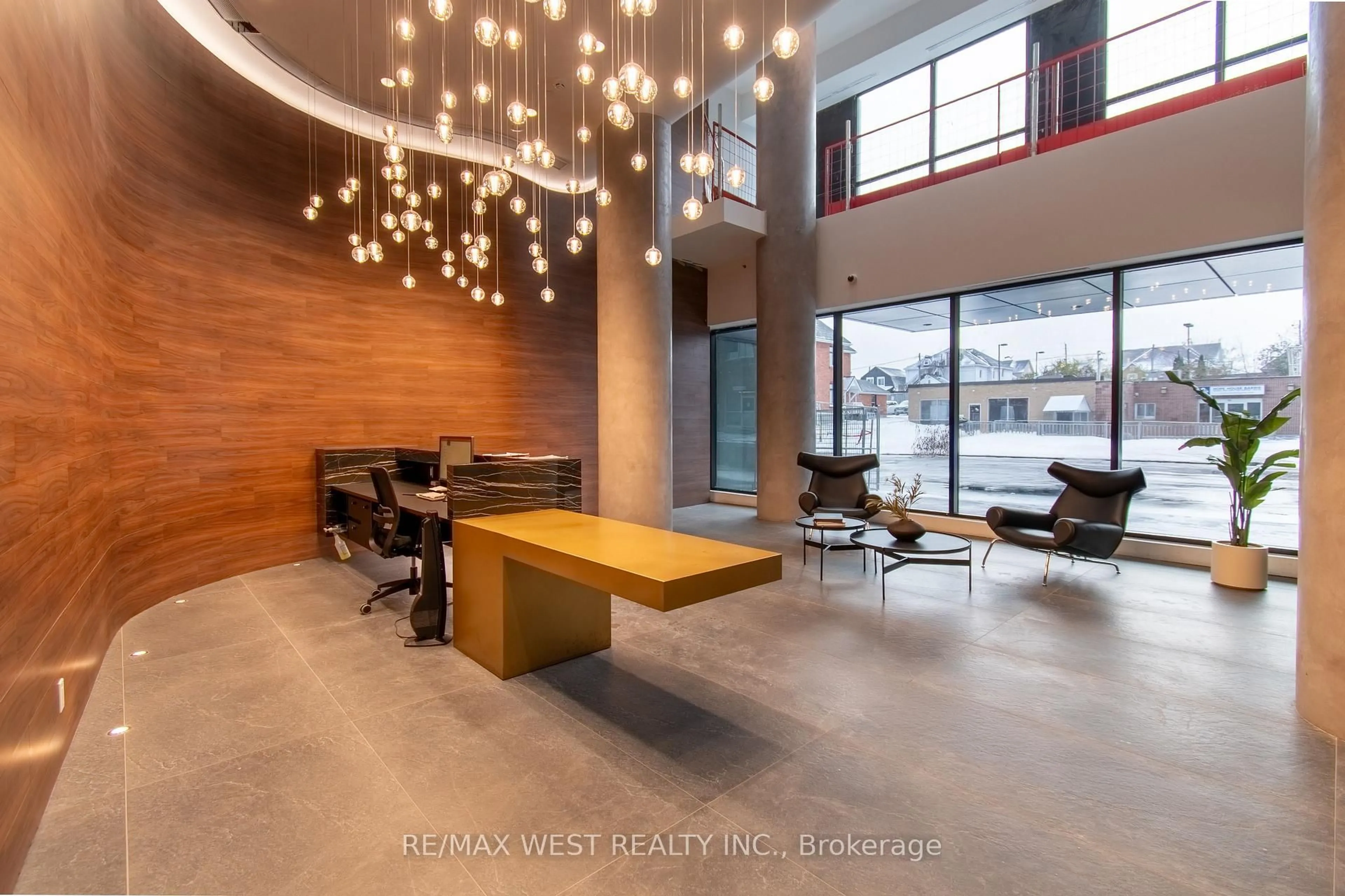 Lobby for 39 Mary St #1210, Barrie Ontario L4N 1S9