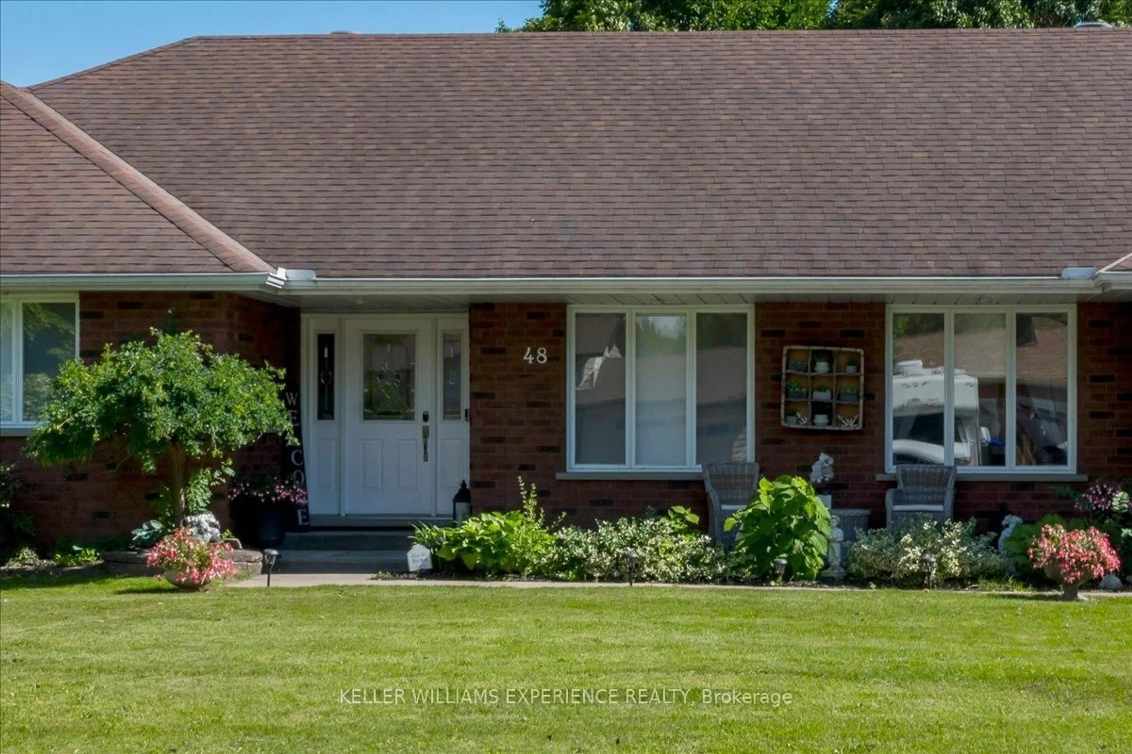 Home with brick exterior material, street for 48 Brule St, Penetanguishene Ontario L9M 1H2