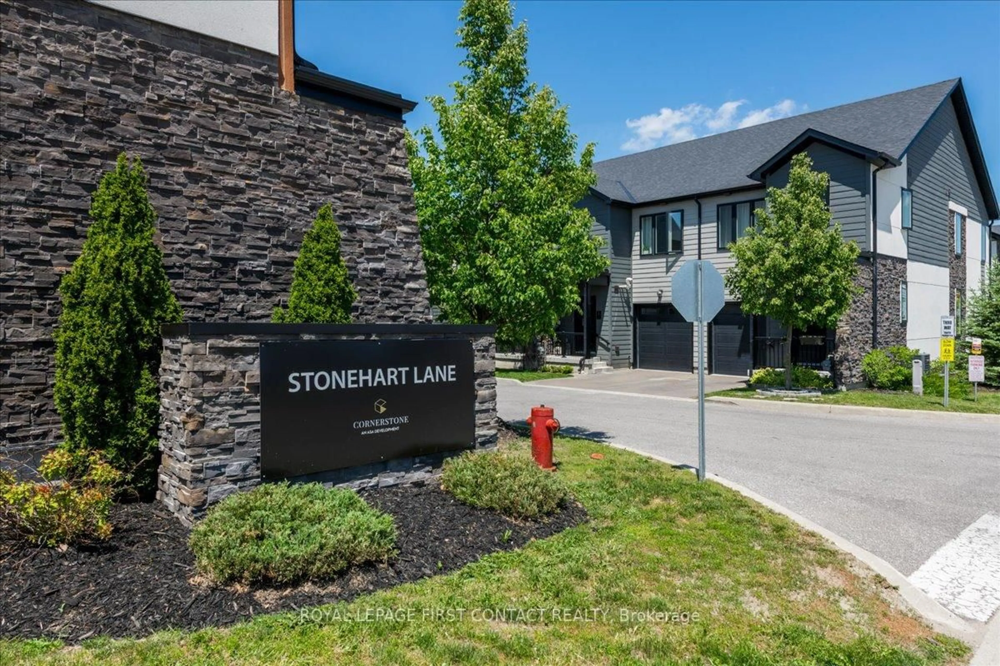 Unknown for 4 Stonehart Lane, Barrie Ontario L4M 7E8