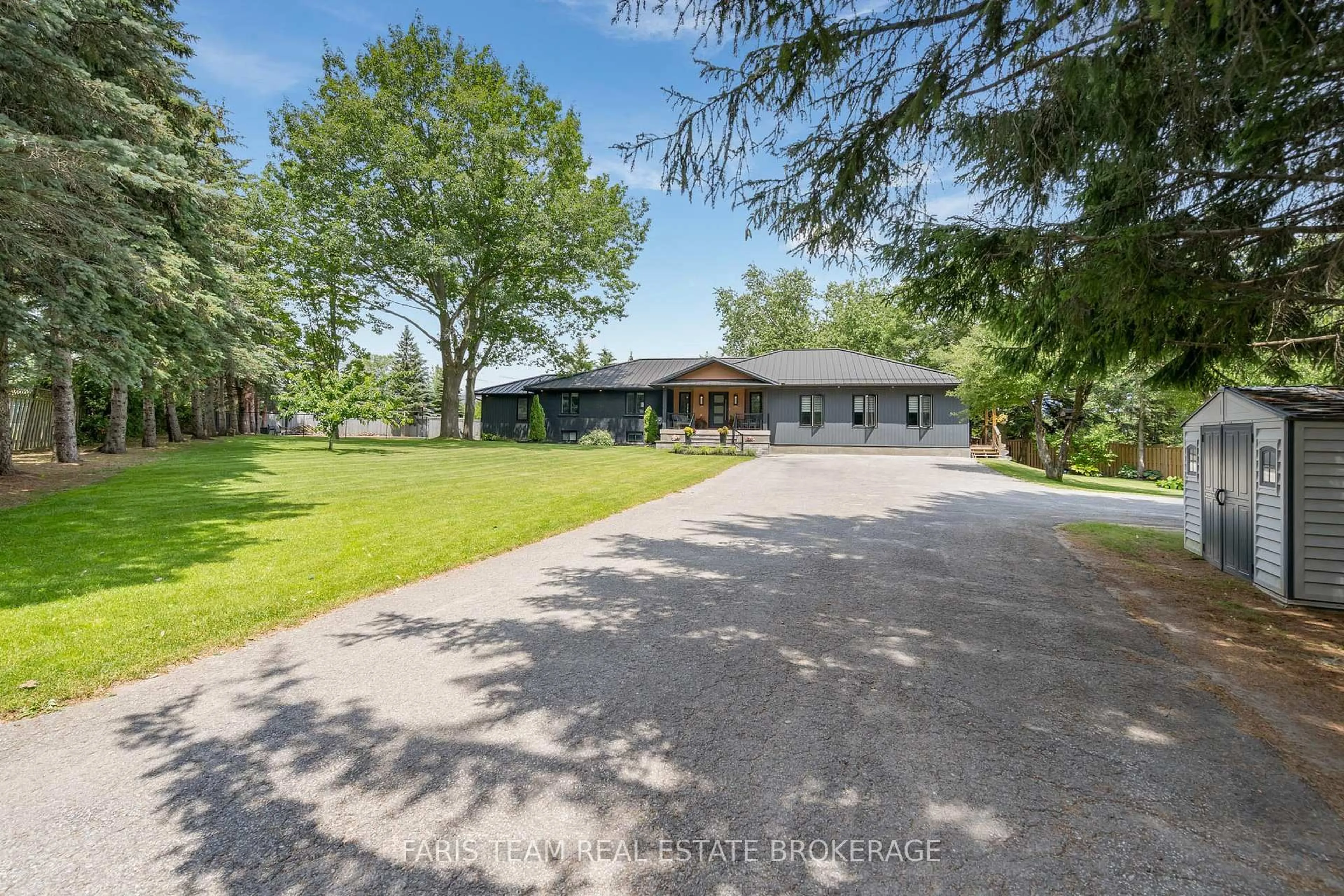 A pic from outside/outdoor area/front of a property/back of a property/a pic from drone, unknown for 223A Hickory Lane, Barrie Ontario L4N 4J9