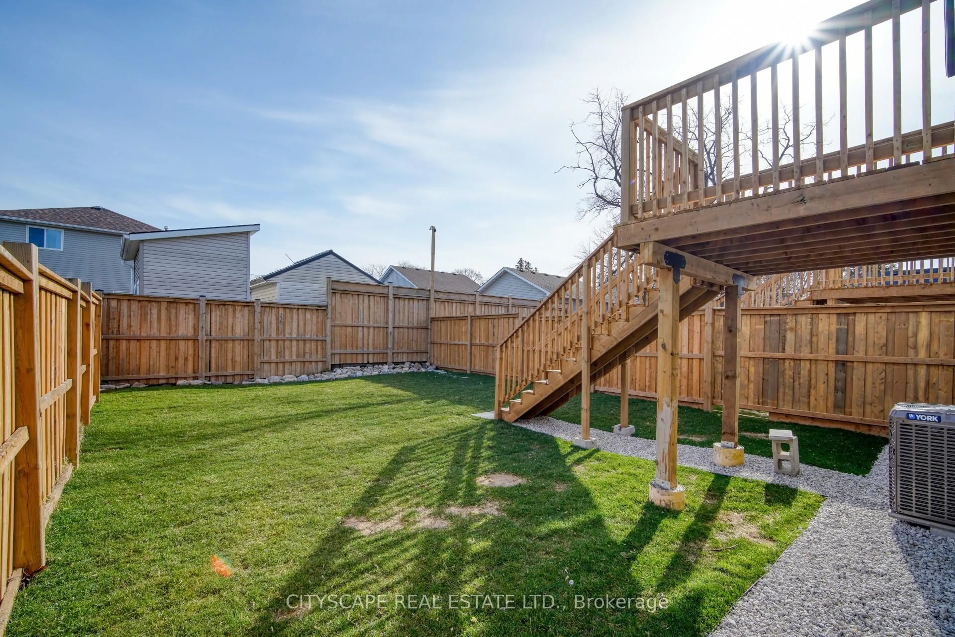 Patio, unknown for 65B St Vincent St, Collingwood Ontario L9Y 1P2