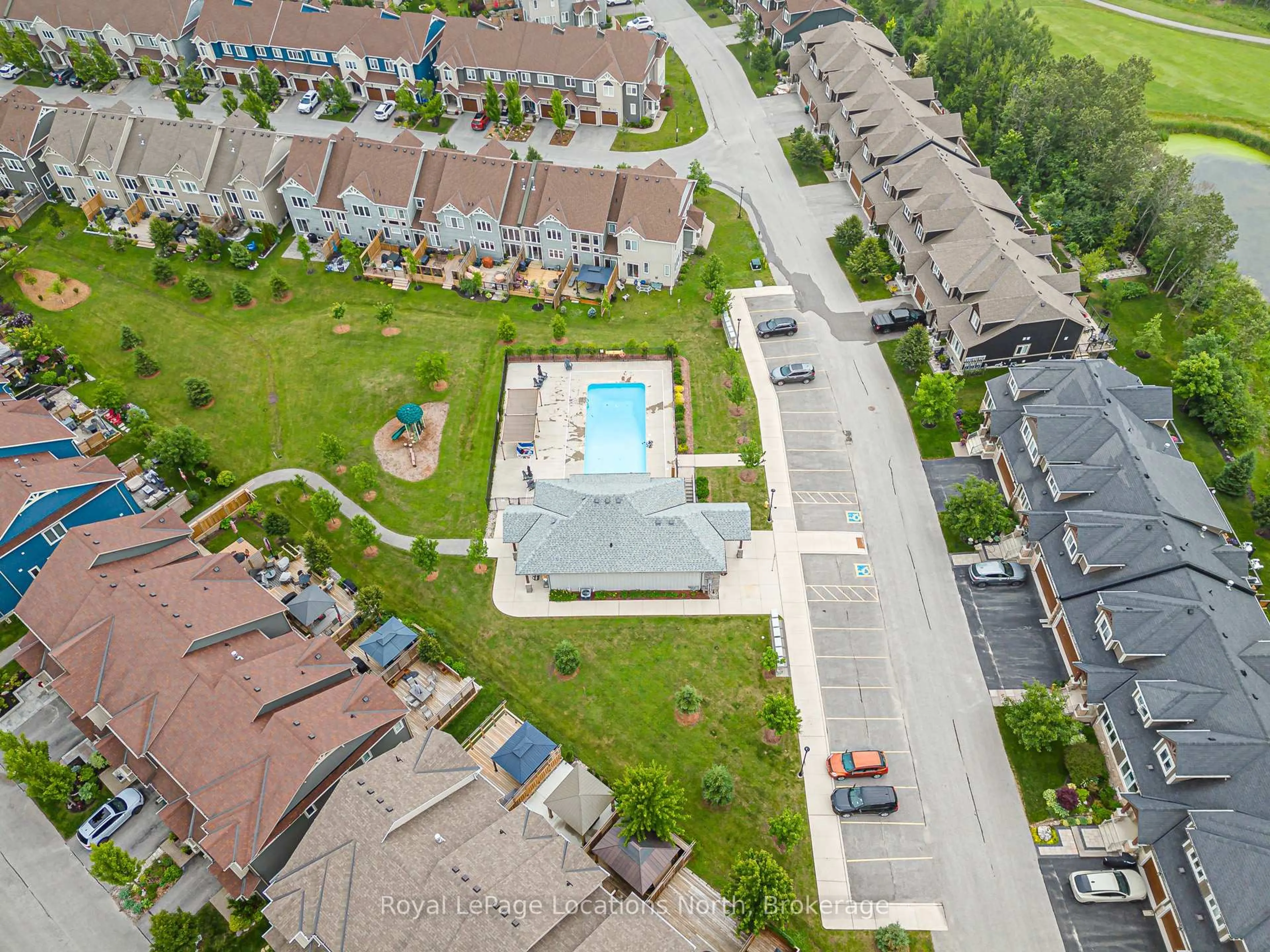 A pic from outside/outdoor area/front of a property/back of a property/a pic from drone, unknown for 16 Greaves Ave, Collingwood Ontario L9Y 0Z5