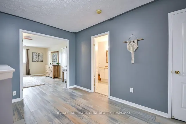 37 Julia Cres, Orillia 2
