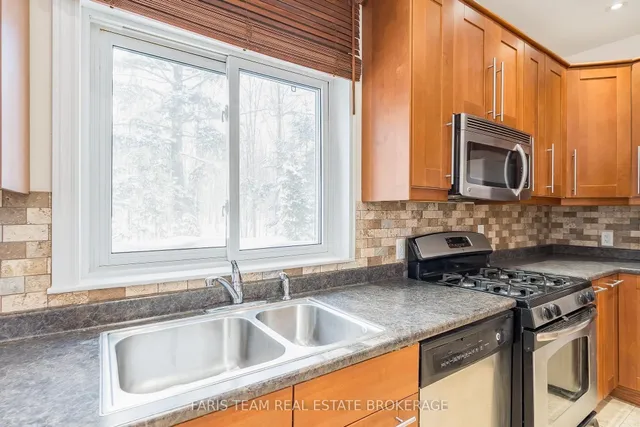 2384 Champlain Rd, Tiny 3
