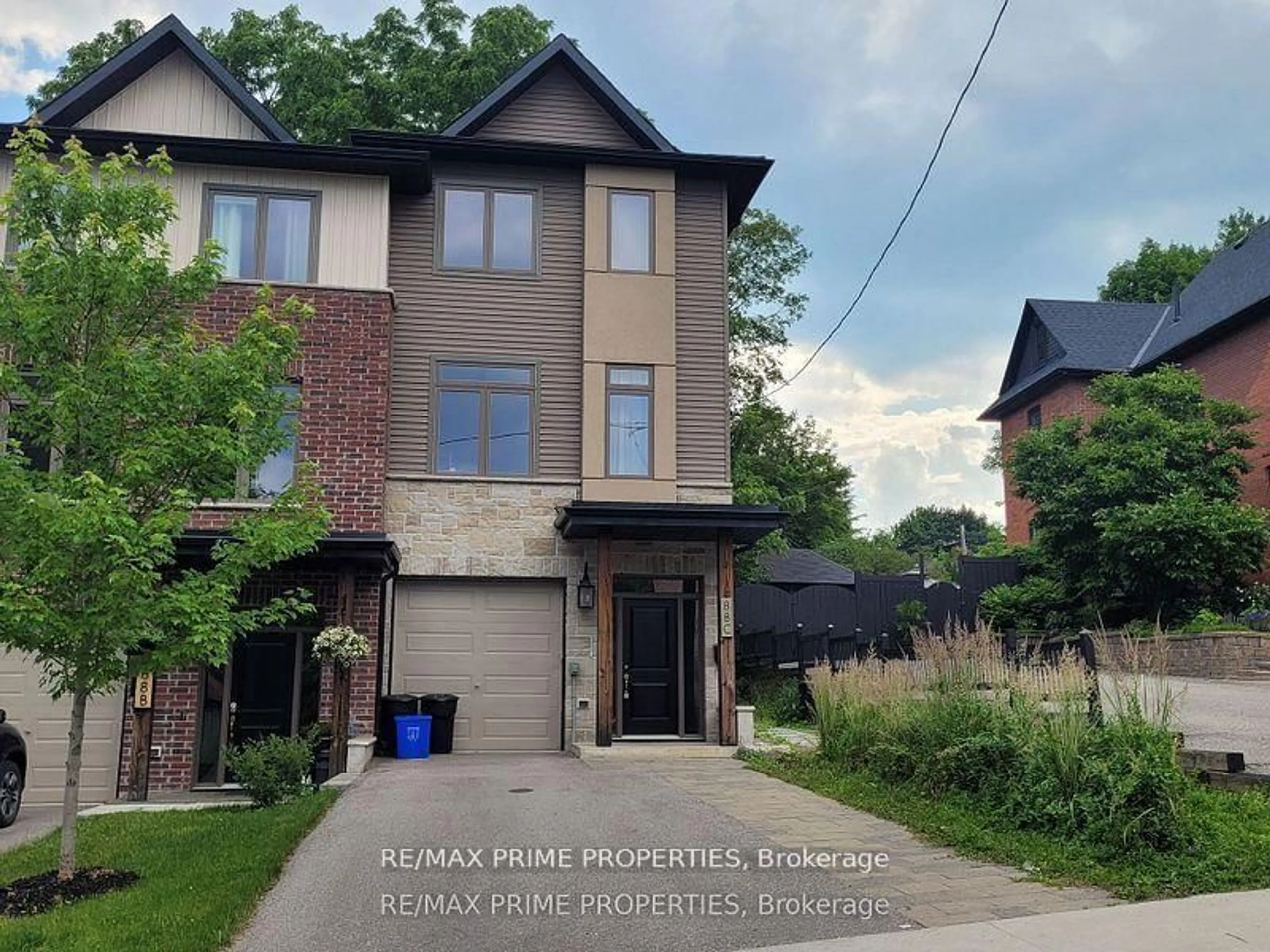 Home with brick exterior material, street for 88C Clapperton St, Barrie Ontario L4M 3G2