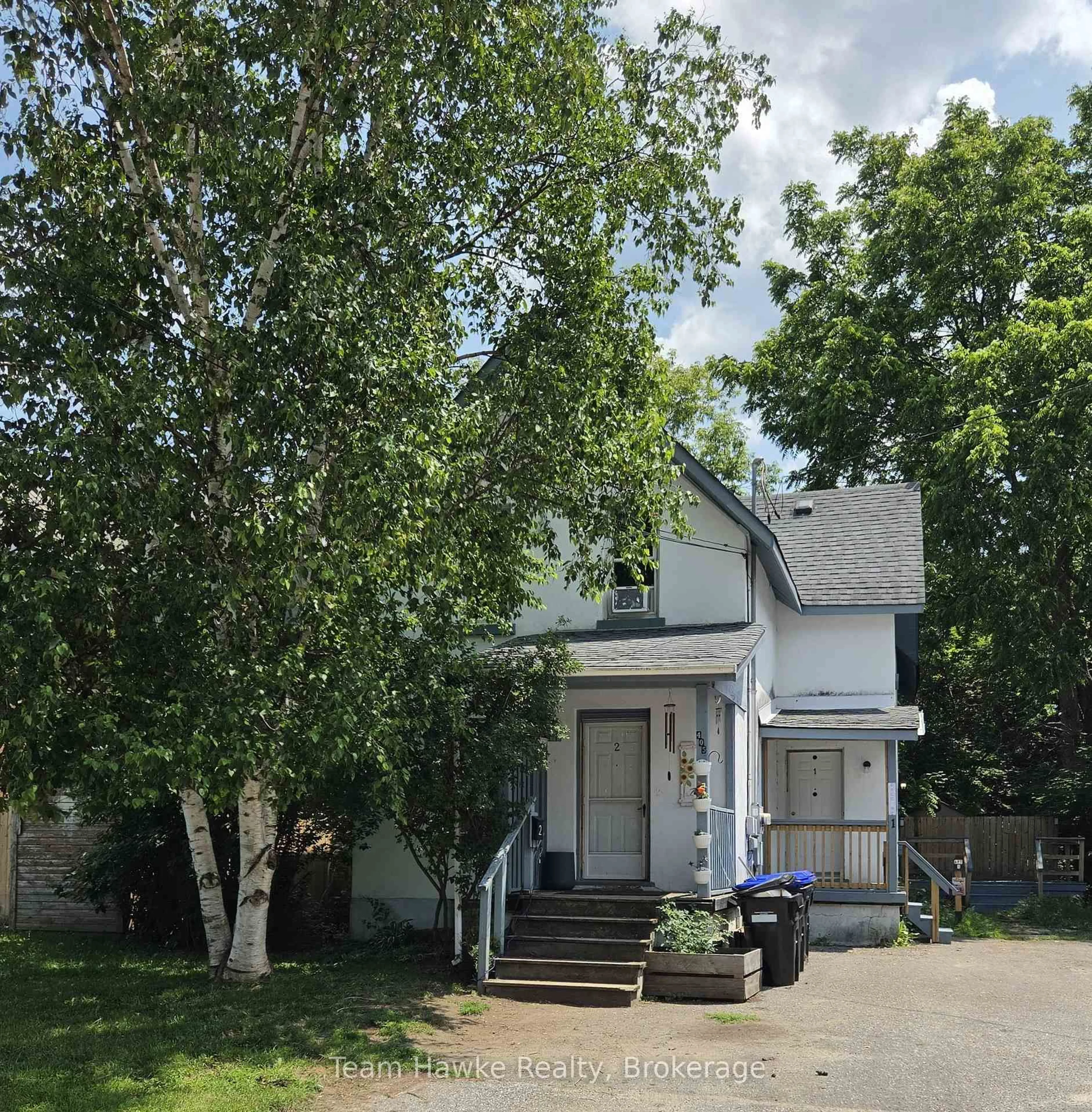 Unknown for 405 Dominion Ave, Midland Ontario L4R 1P1