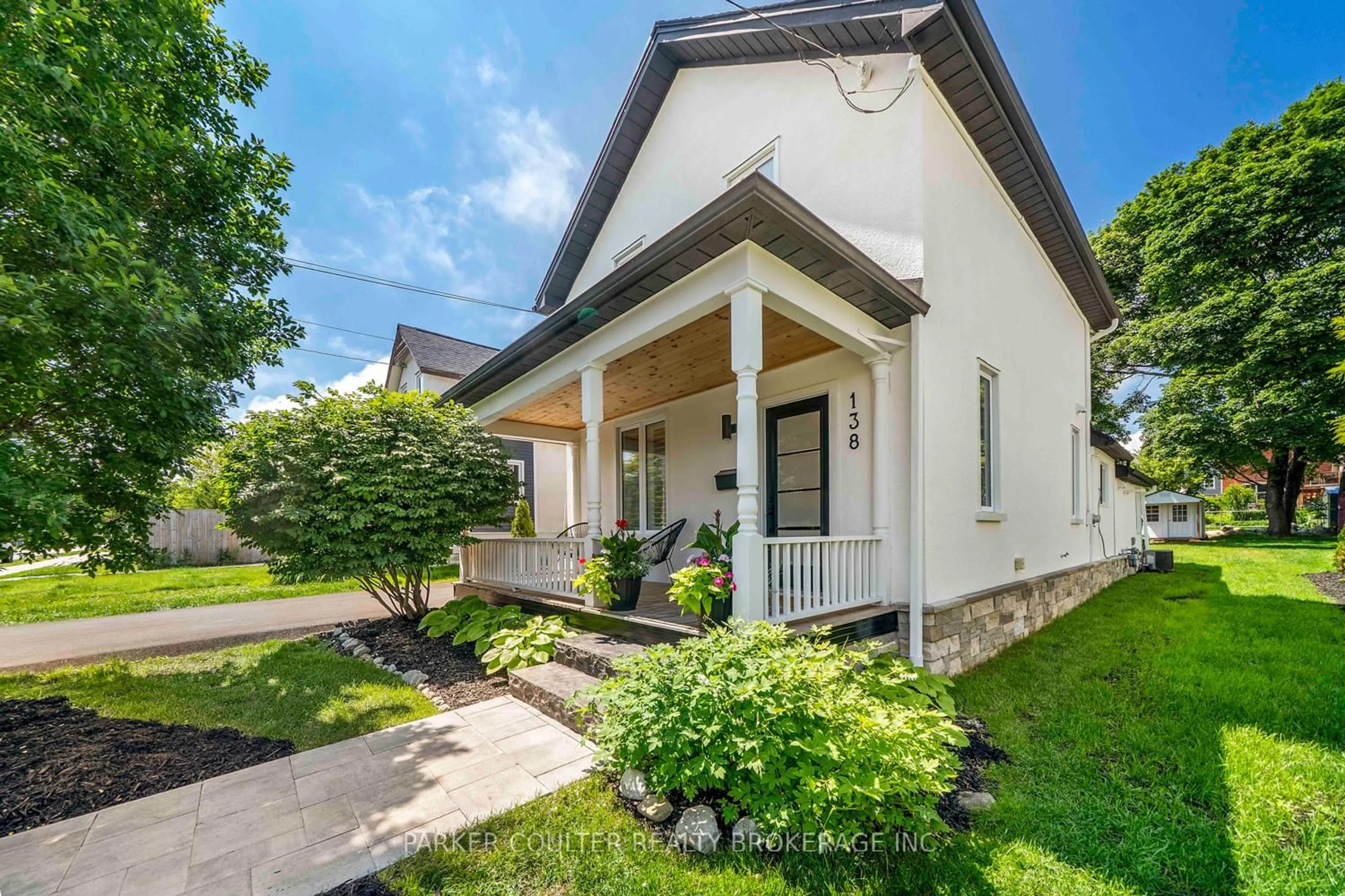 Unknown for 138 Peel St, Collingwood Ontario L9Y 3V4