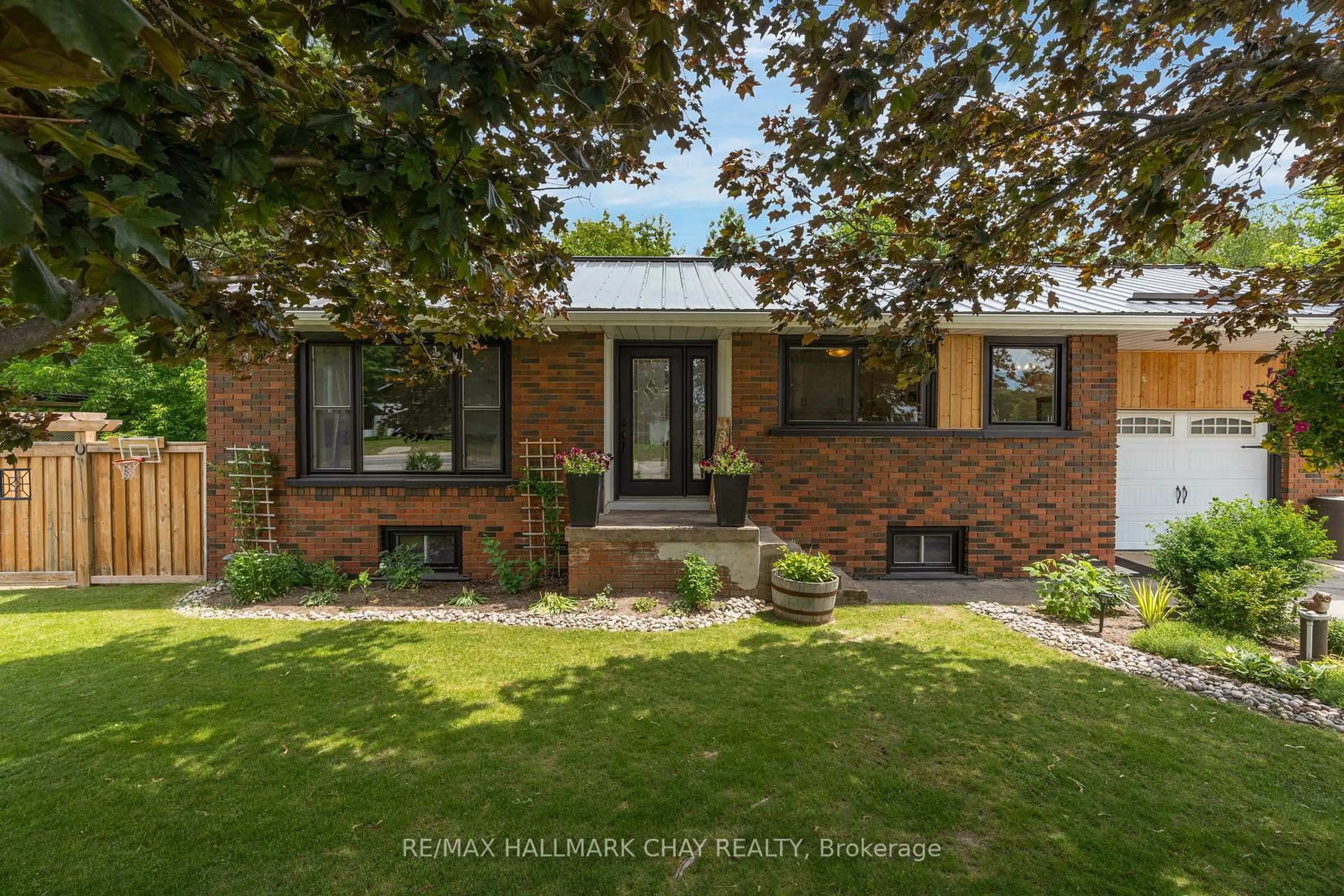 Home with brick exterior material, street for 2 Wyant Dr, Clearview Ontario L0M 1S0