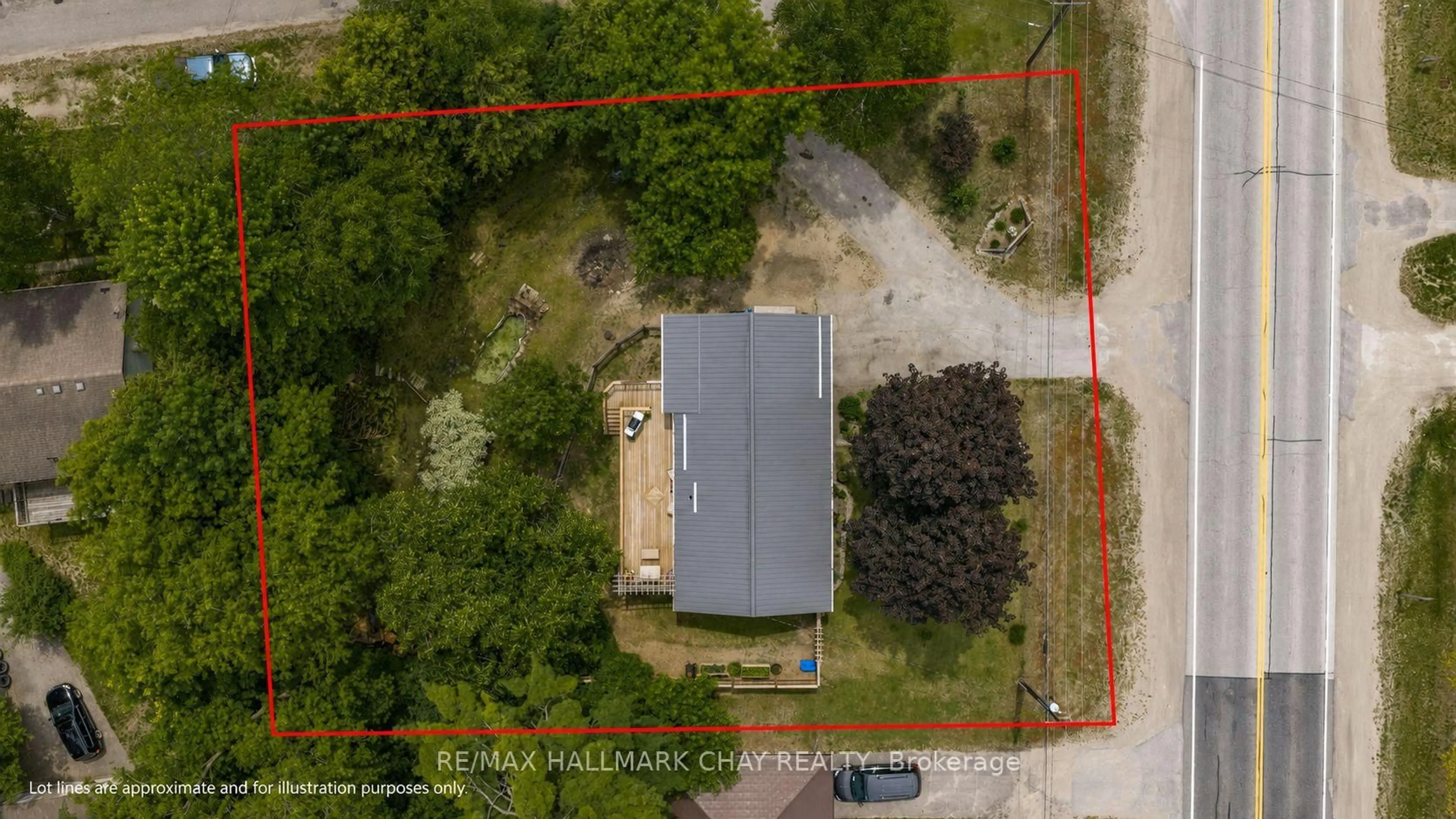 A pic from outside/outdoor area/front of a property/back of a property/a pic from drone, building for 2 Wyant Dr, Clearview Ontario L0M 1S0