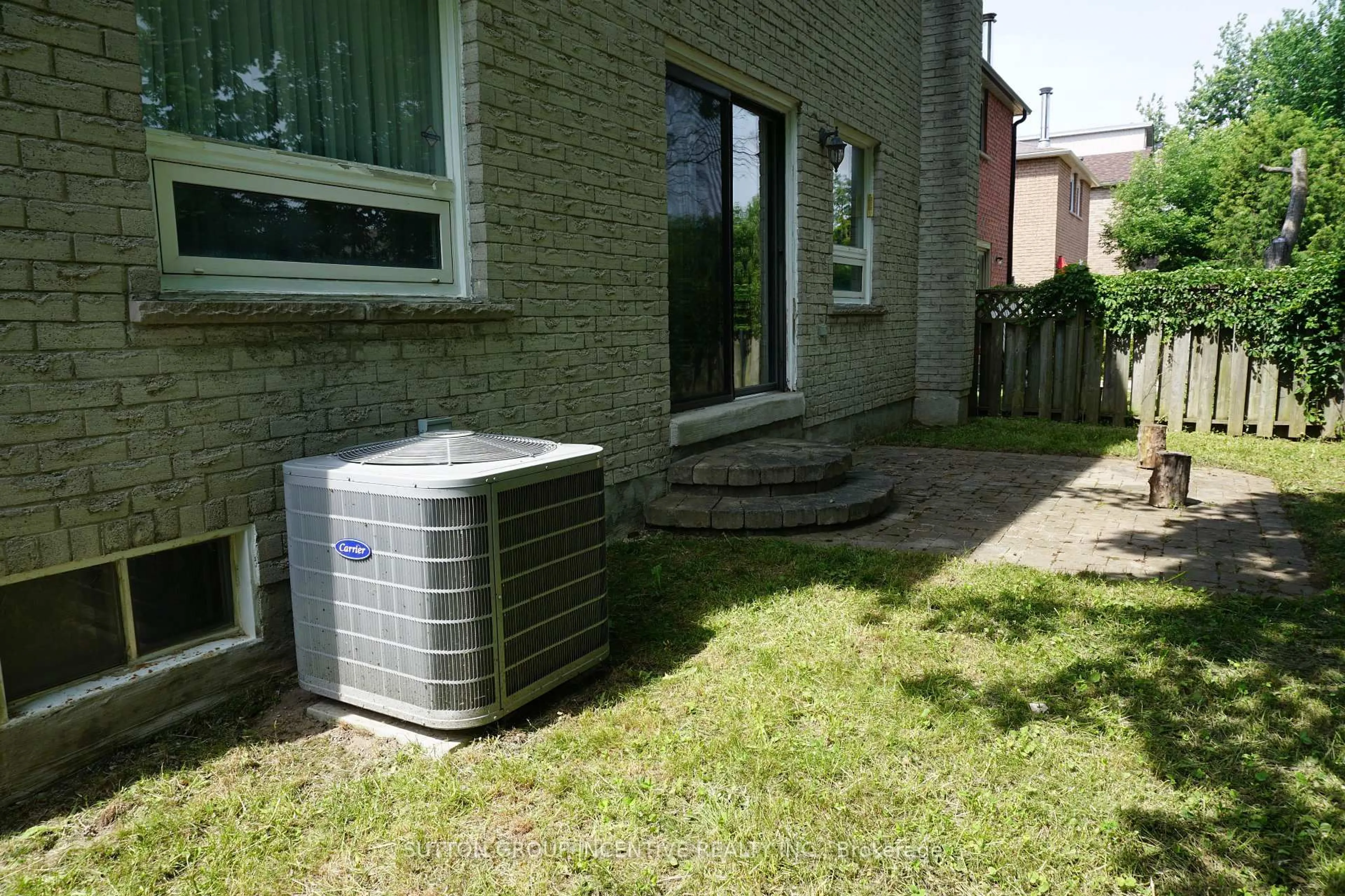 Patio, building for 243 Hickling Tr, Barrie Ontario L4M 5W9
