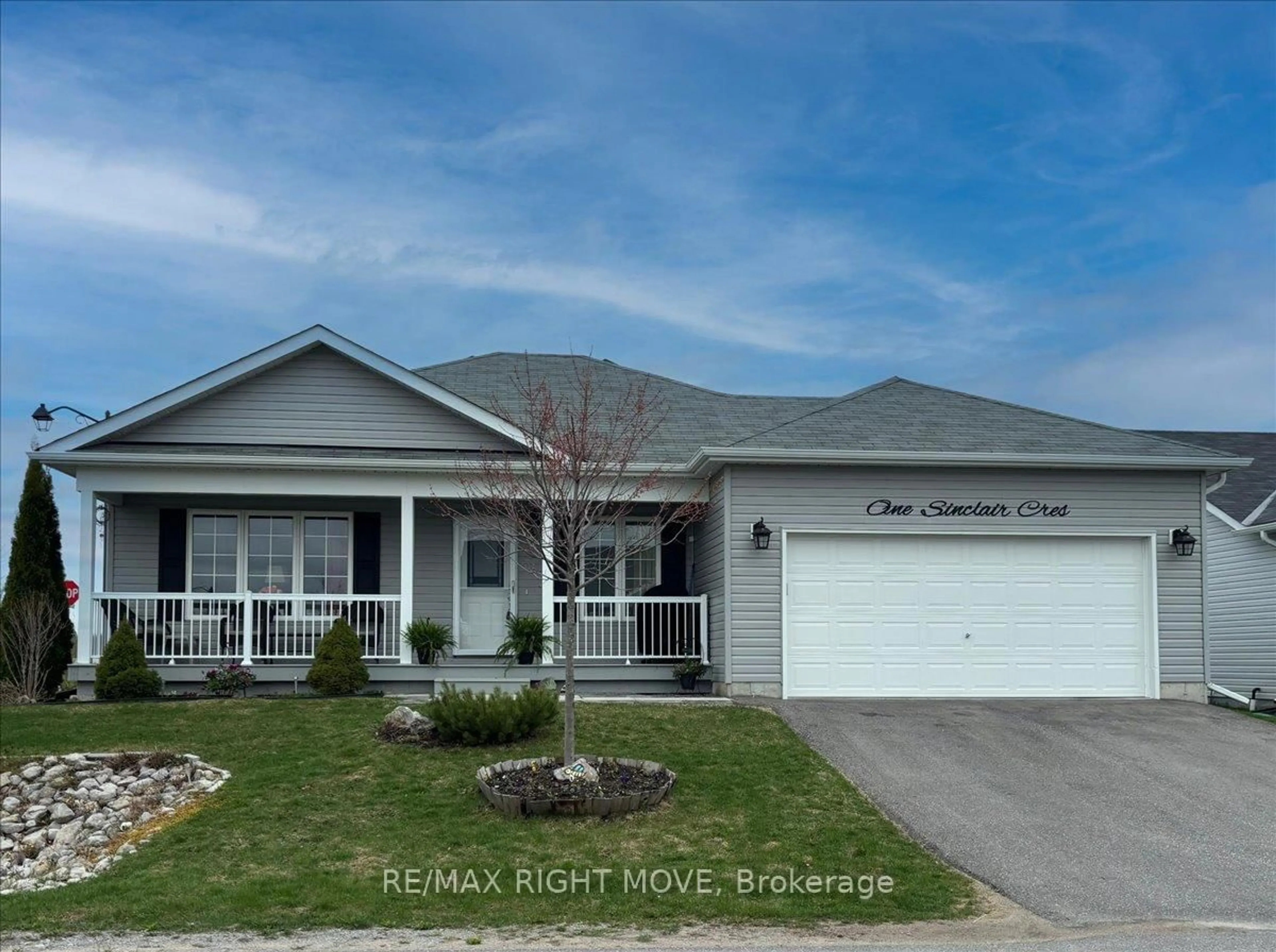 Home with vinyl exterior material, street for 1 Sinclair Cres, Ramara Ontario L3V 6H7