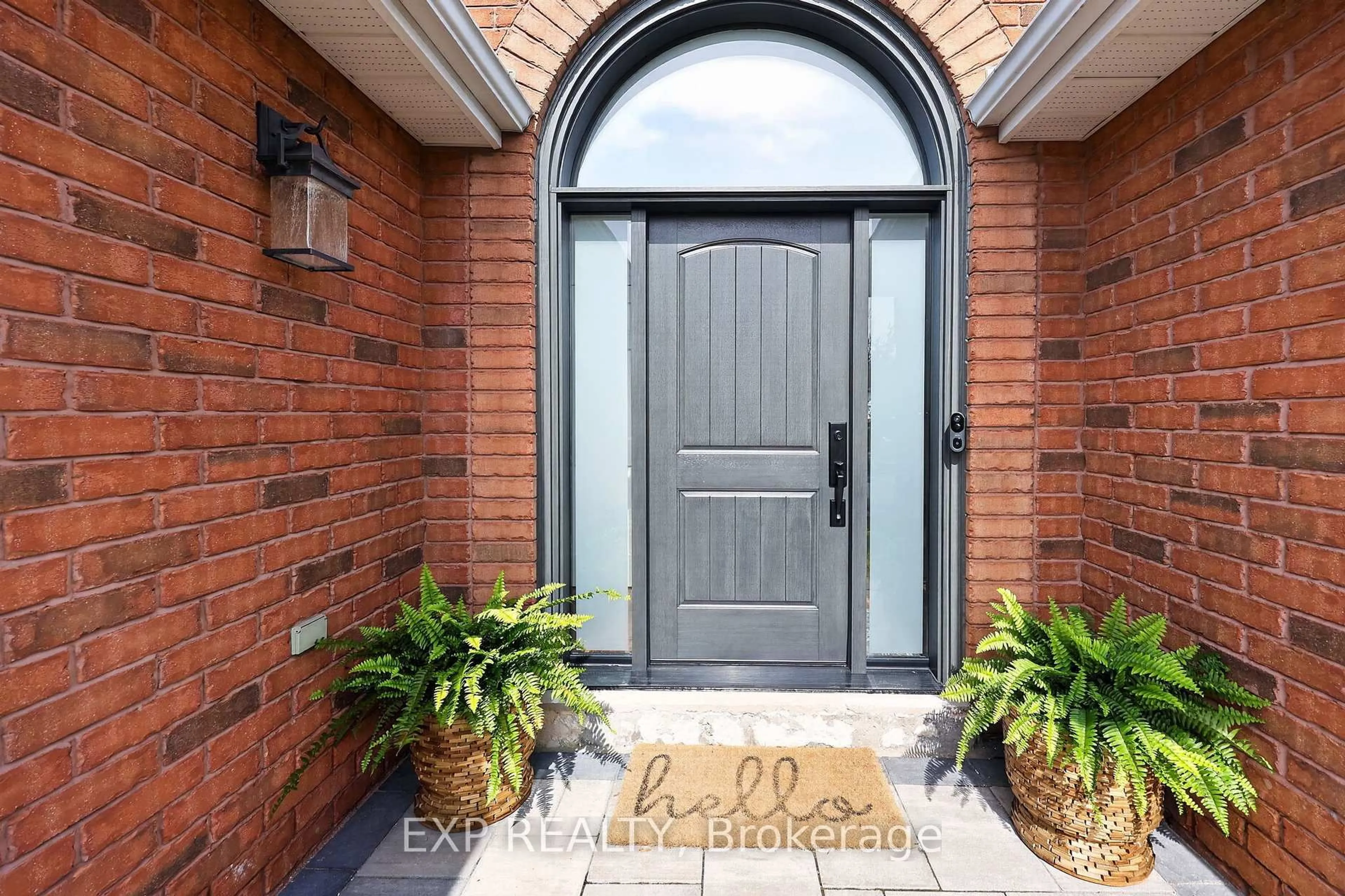 Indoor entryway for 129 Golden Meadow Rd, Barrie Ontario L4N 8K3