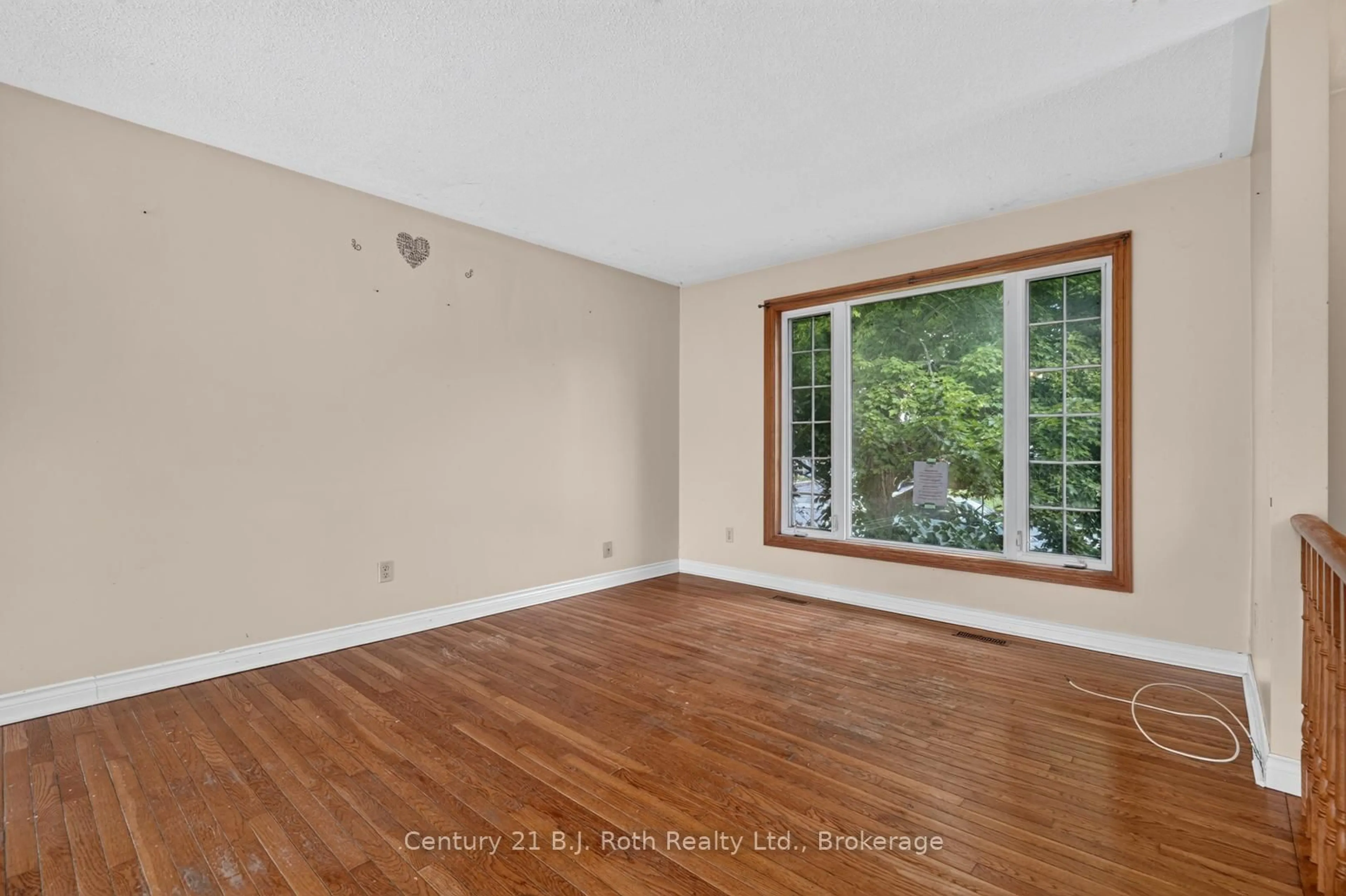 A pic of a room for 232 Shannon St, Orillia Ontario L3V 7B8