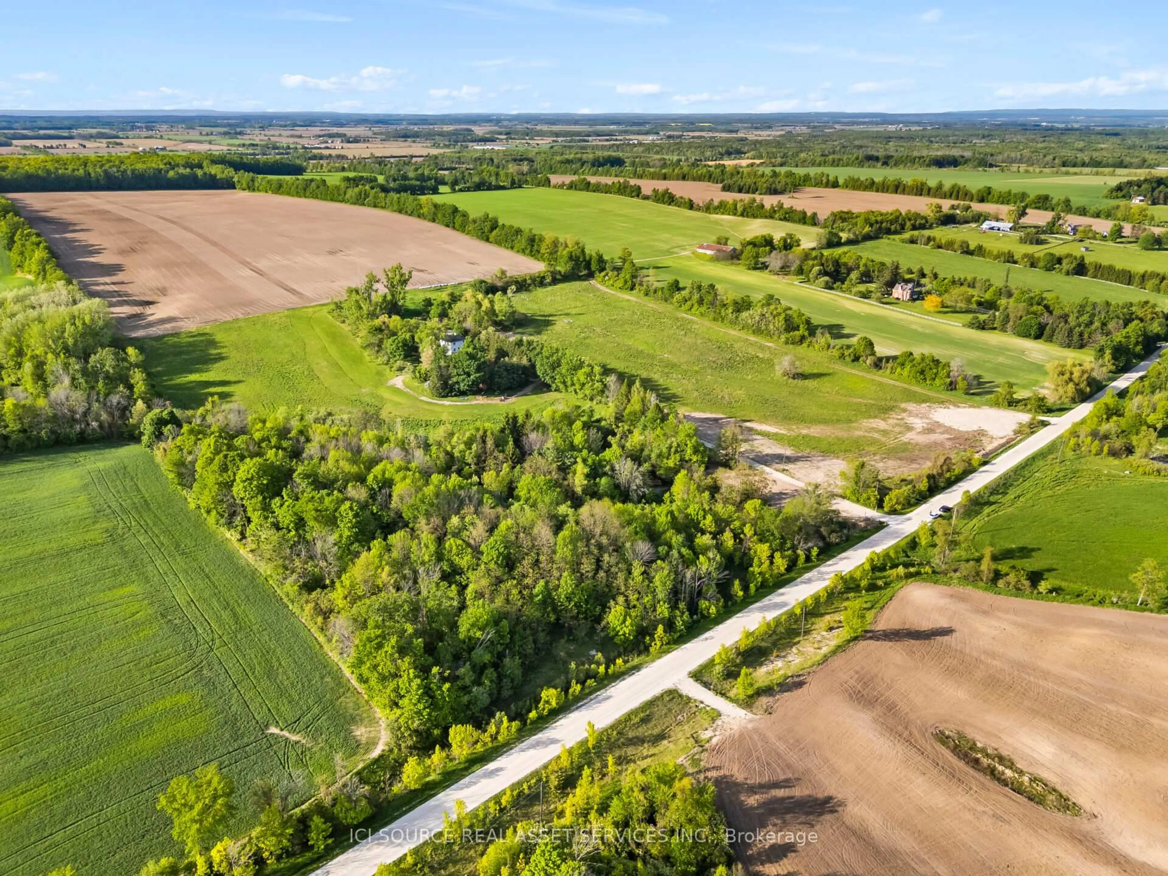 A pic from outside/outdoor area/front of a property/back of a property/a pic from drone, forest/trees view for 6358 Sunnidale Concession 5, Clearview Ontario L0M 1N0