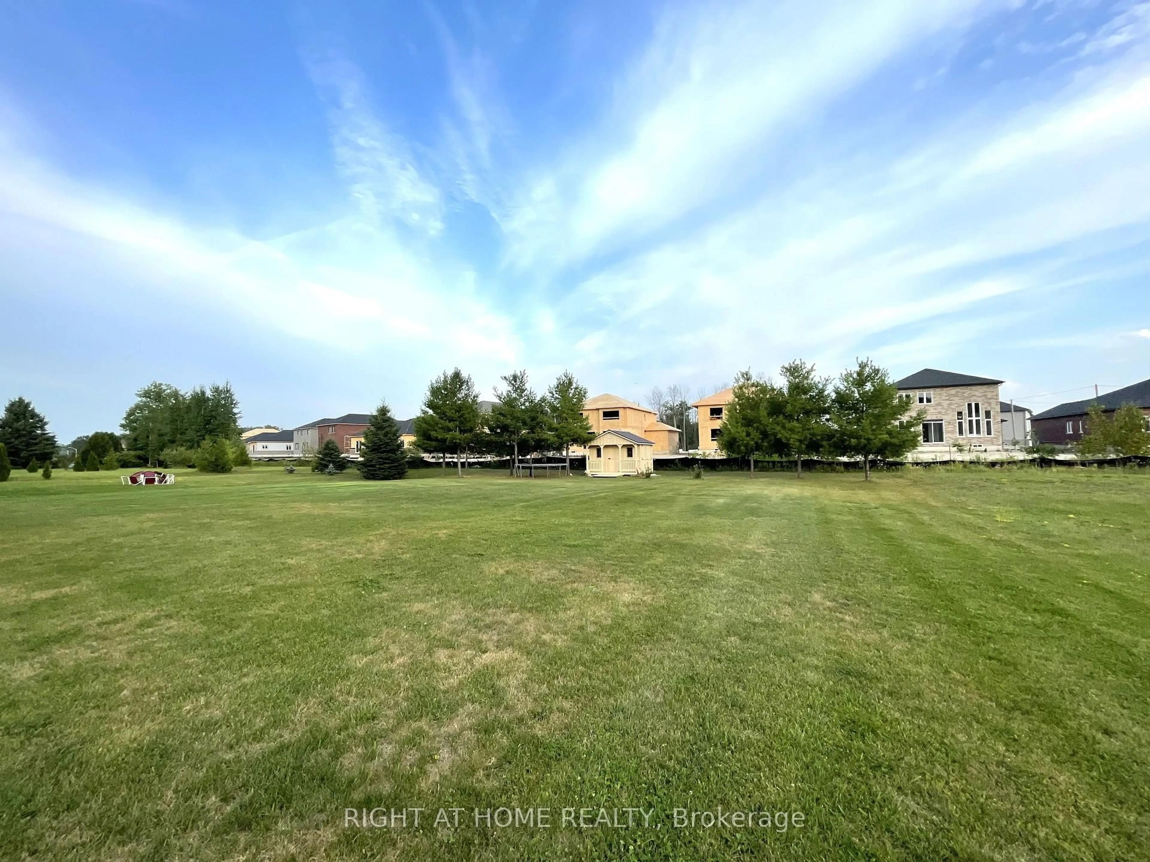 A pic from outside/outdoor area/front of a property/back of a property/a pic from drone, unknown for 16 WASAGA SANDS Dr, Wasaga Beach Ontario L9Z 1J6