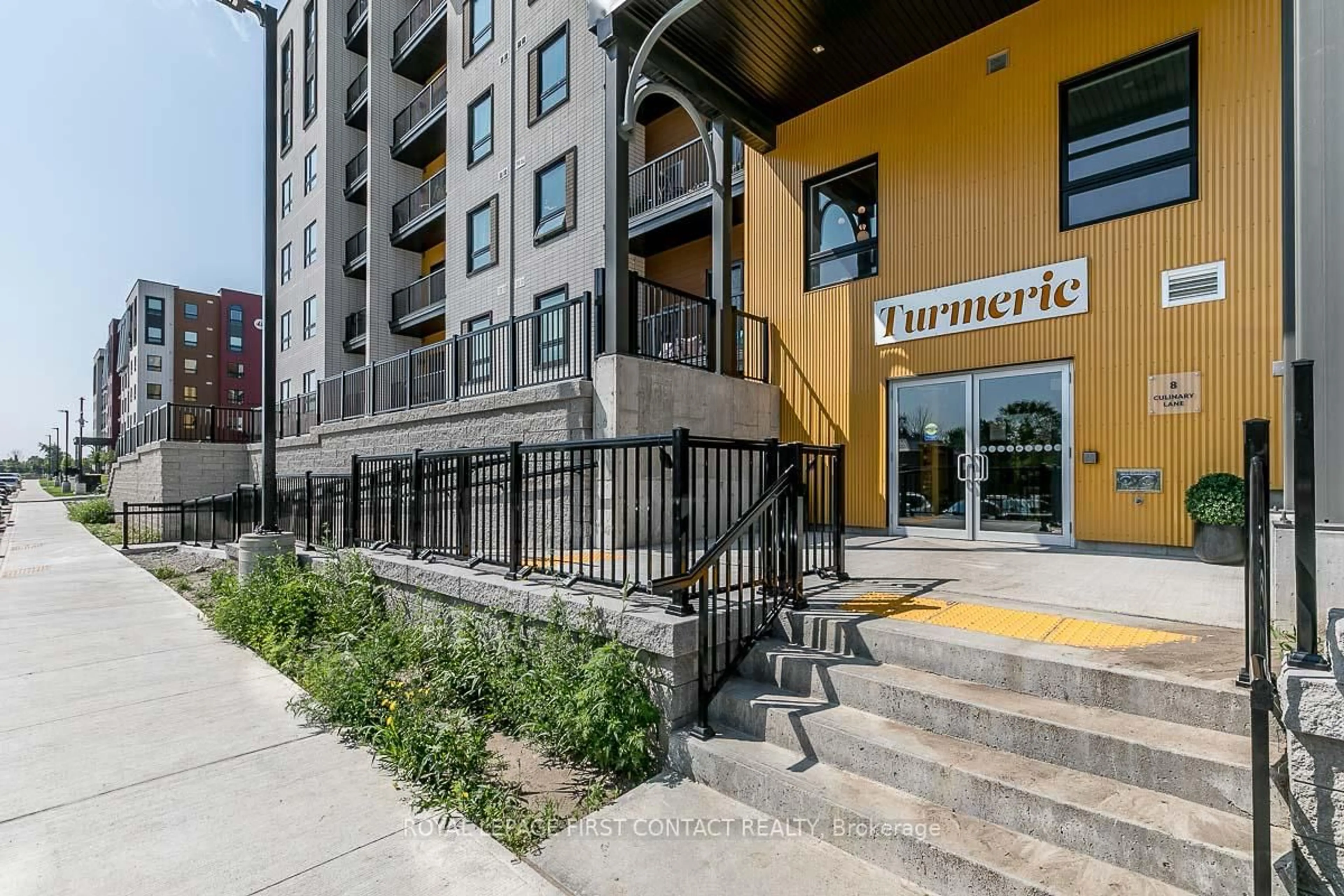 Indoor entryway for 8 Culinary Lane #101, Barrie Ontario L9J 0J9