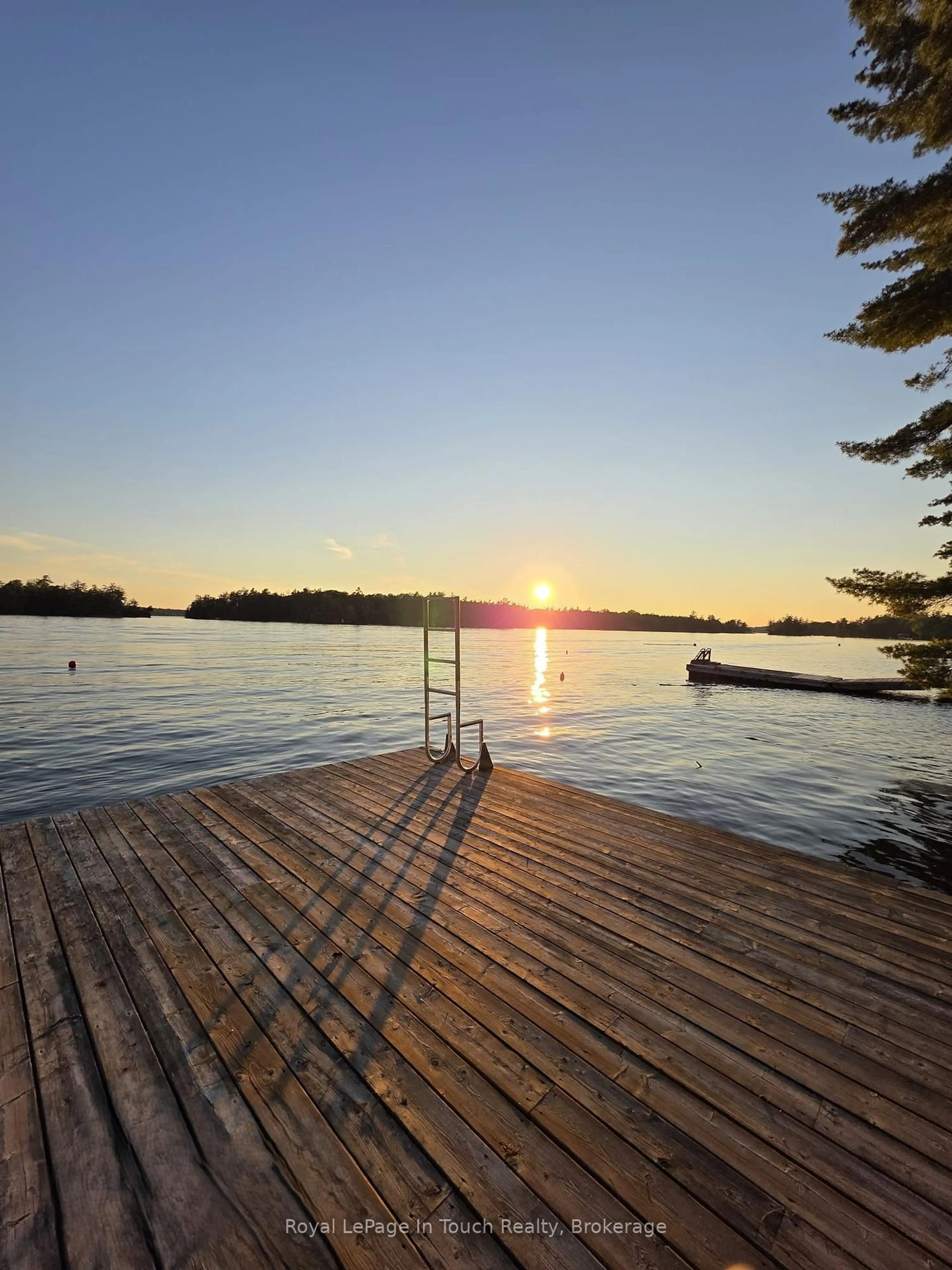 Unknown for 3946 East Shore Rd, Severn Ontario L0K 1E0