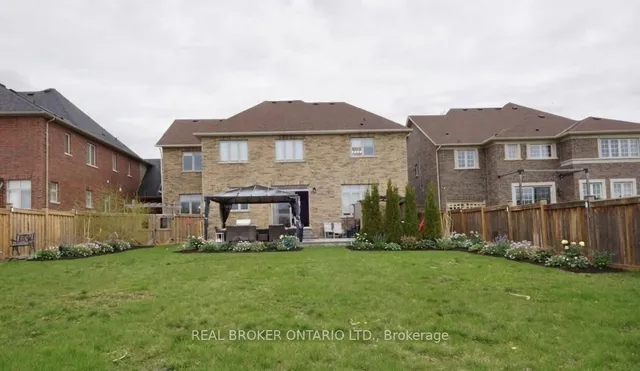 100 Trail Blvd, Springwater 2