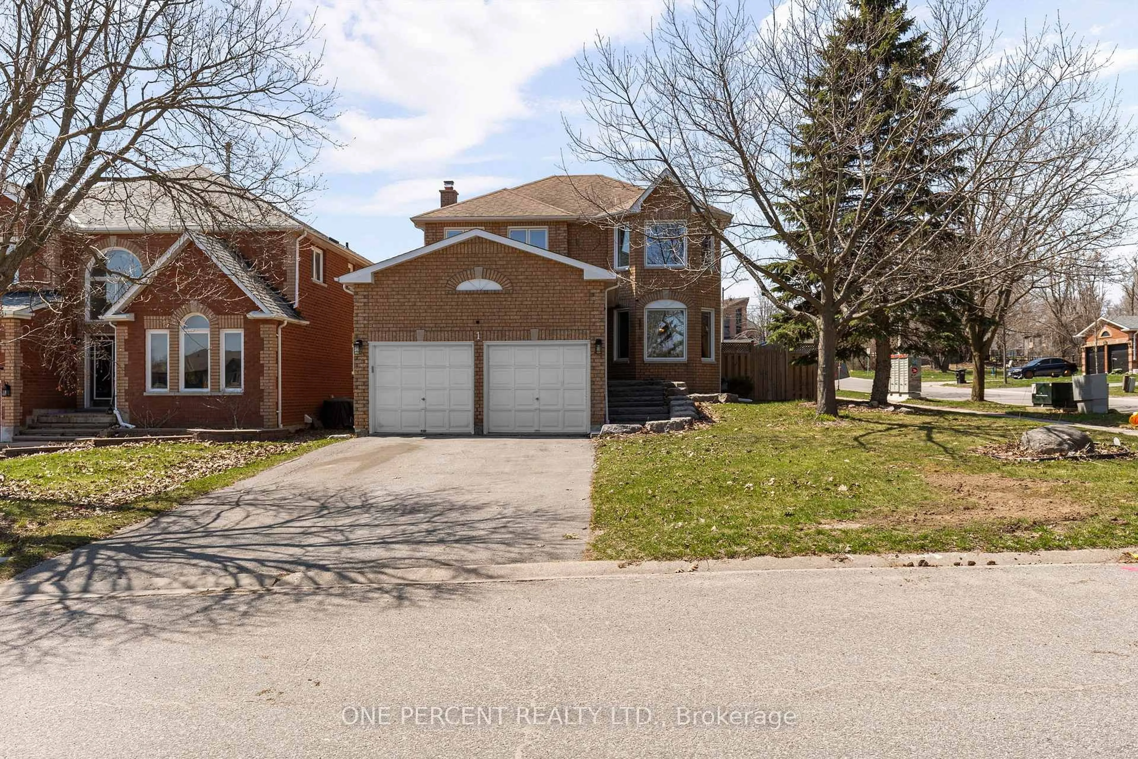 Home with brick exterior material, street for 1 Dixon Crt, Barrie Ontario L4N 7H1