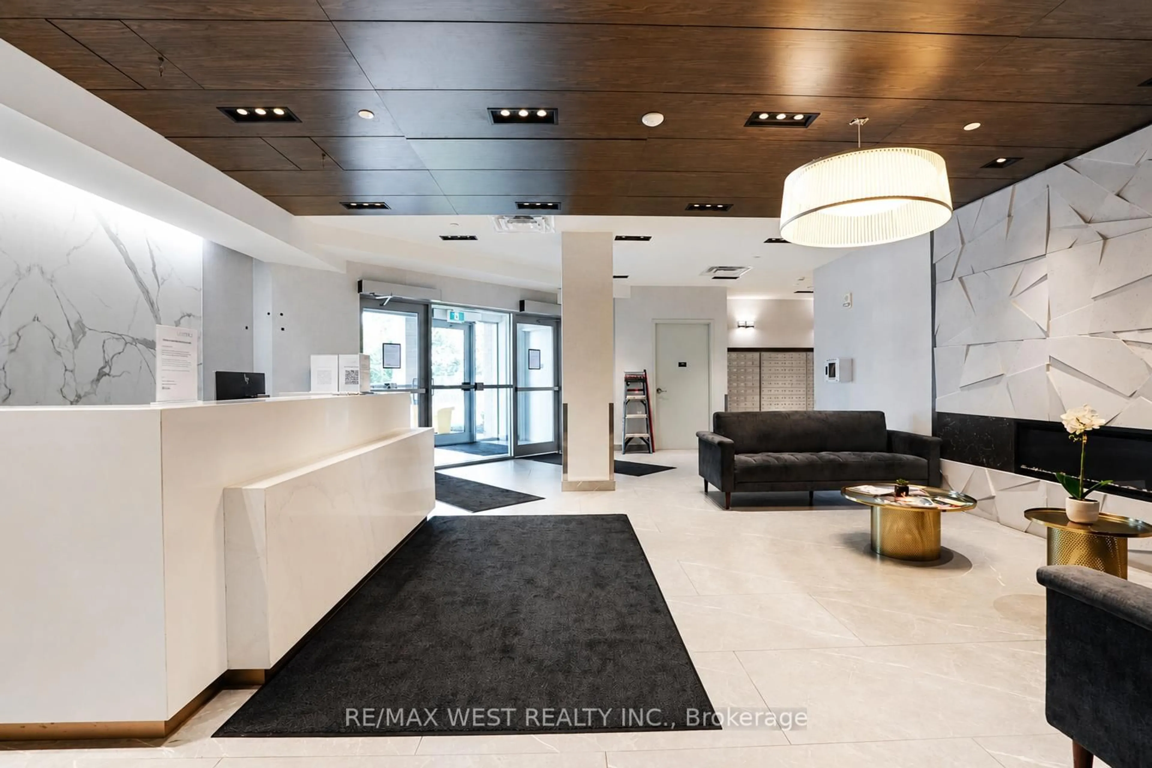 Lobby for 58 Lakeside Terr #216, Barrie Ontario L4M 0L5
