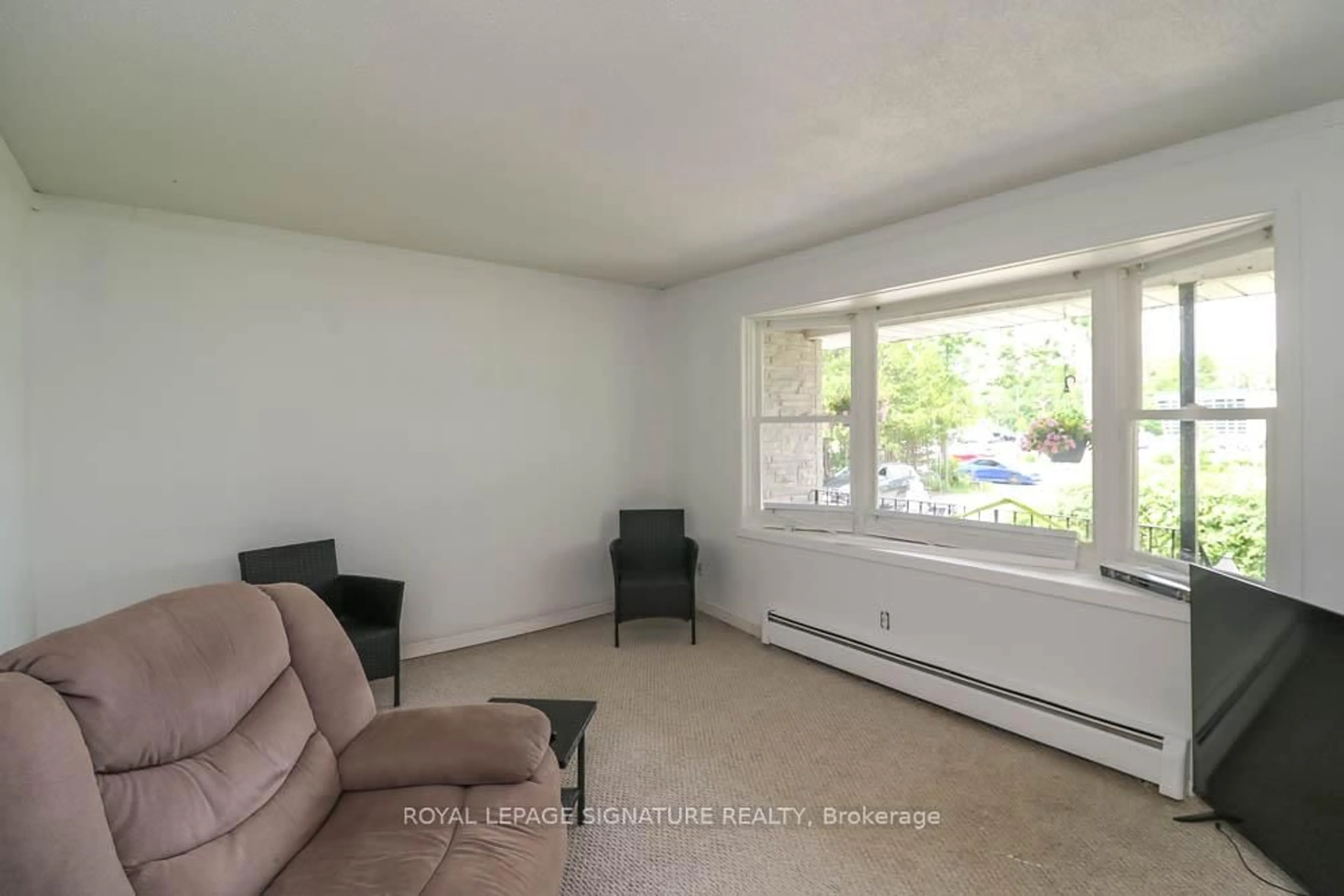 A pic of a room for 1729 Mosley St, Wasaga Beach Ontario L9Z 1Z8