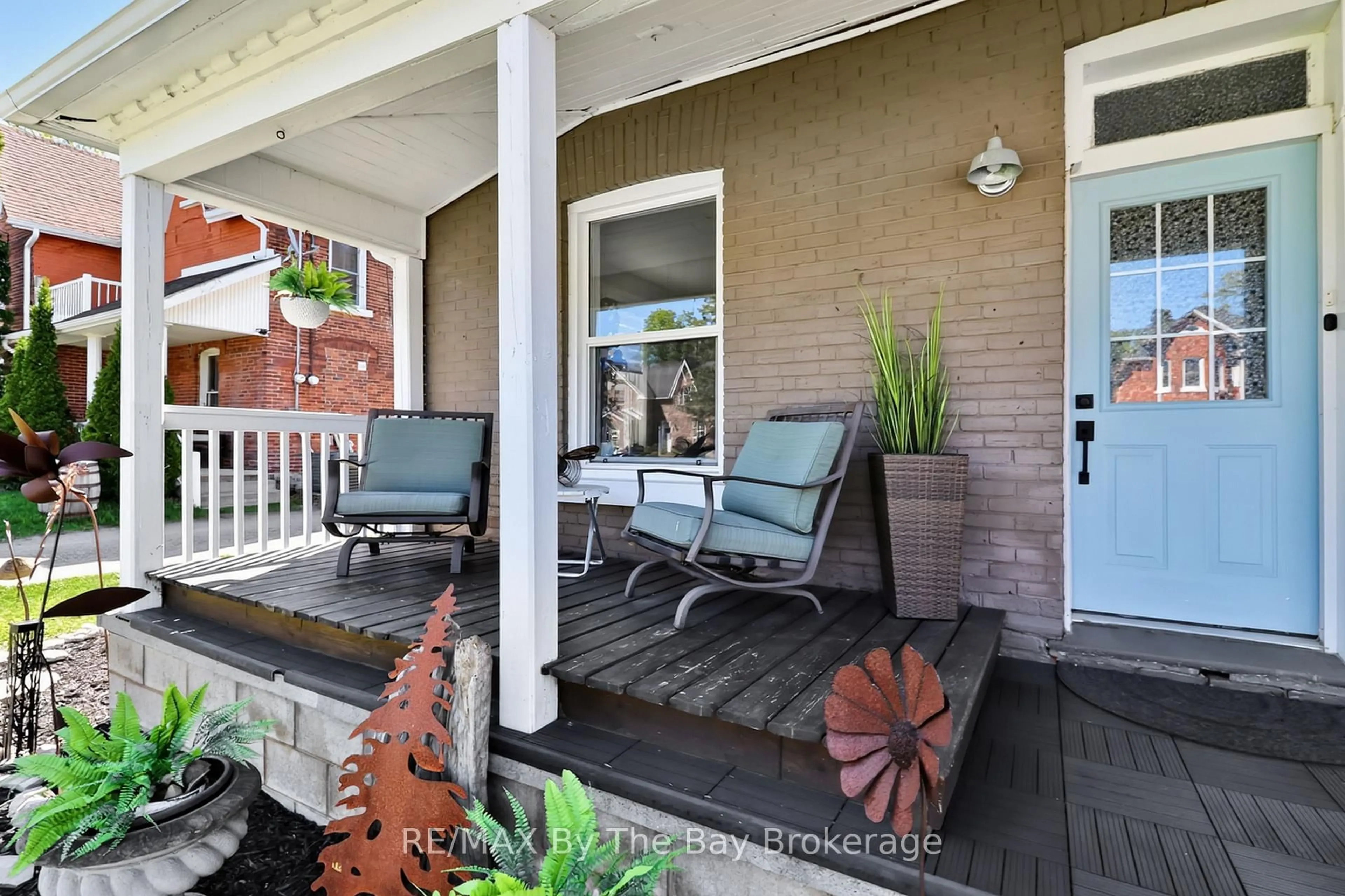 Unknown for 87 Queen St, Springwater Ontario L0L 1P0