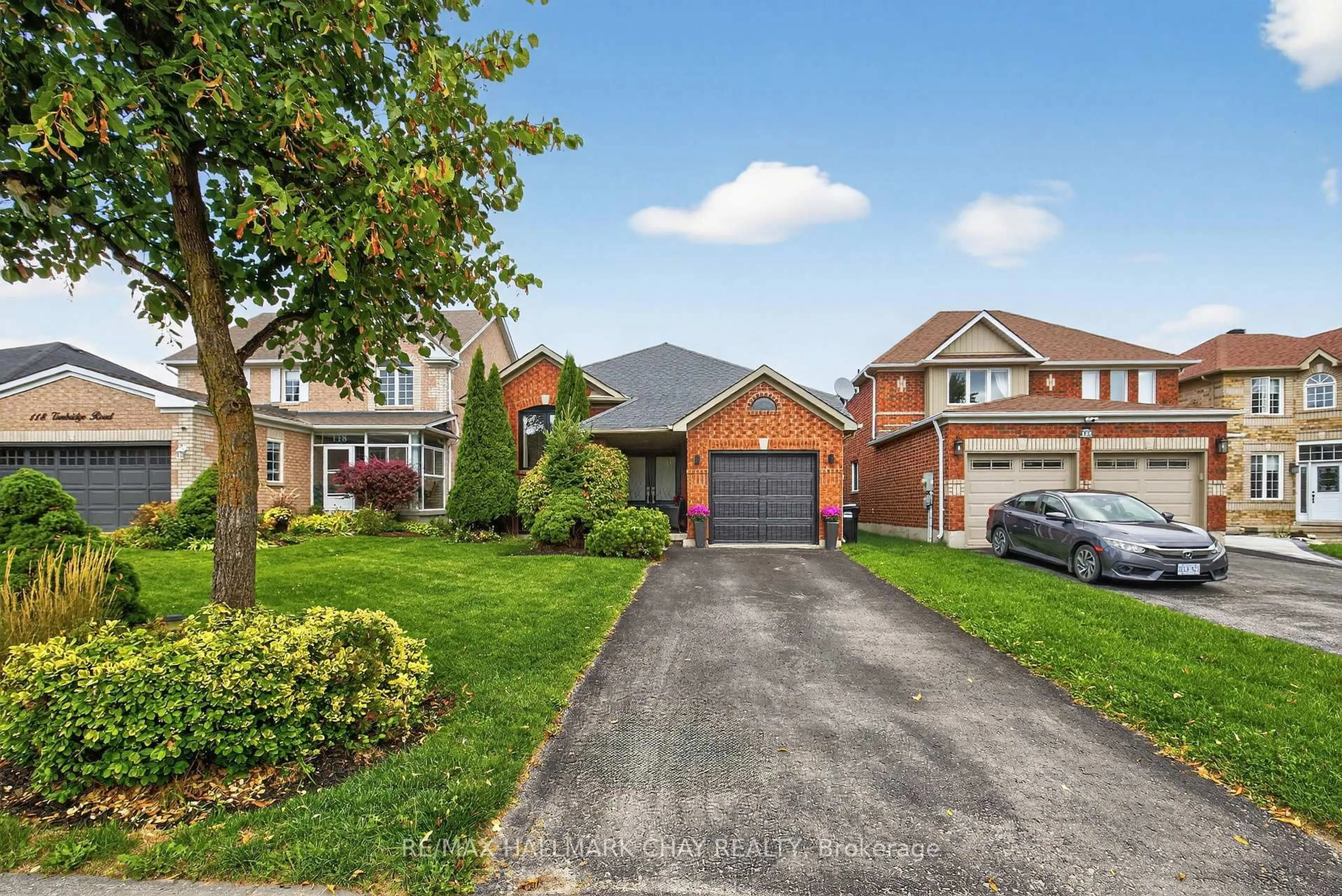 Home with brick exterior material, street for 120 Tunbridge Rd, Barrie Ontario L4M 6T1