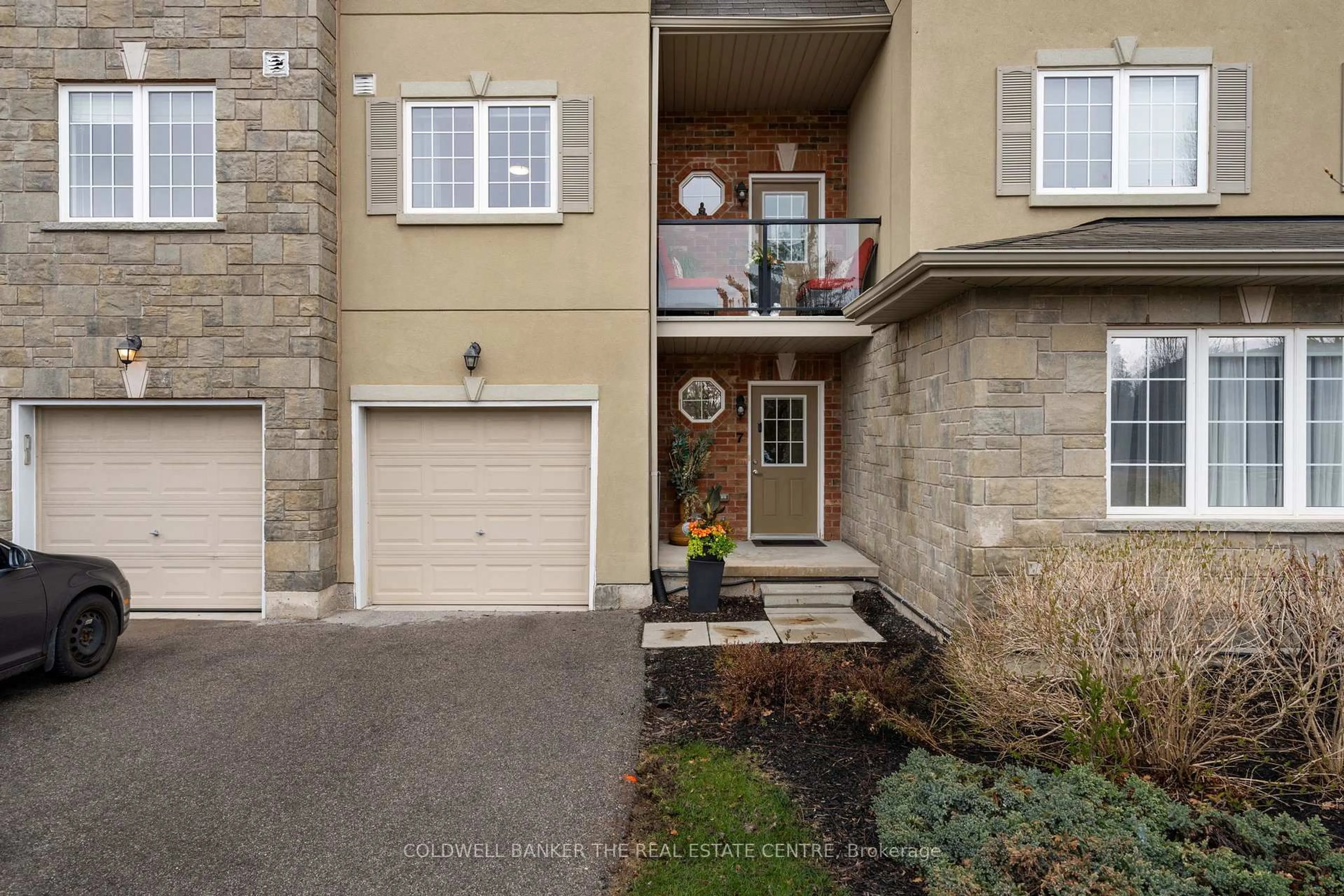 Unknown for 49 Ferndale Dr #7, Barrie Ontario L4N 5W9