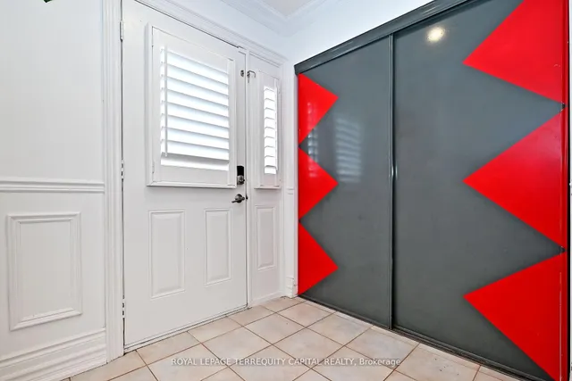 29 Madelaine Dr #6, Barrie 4