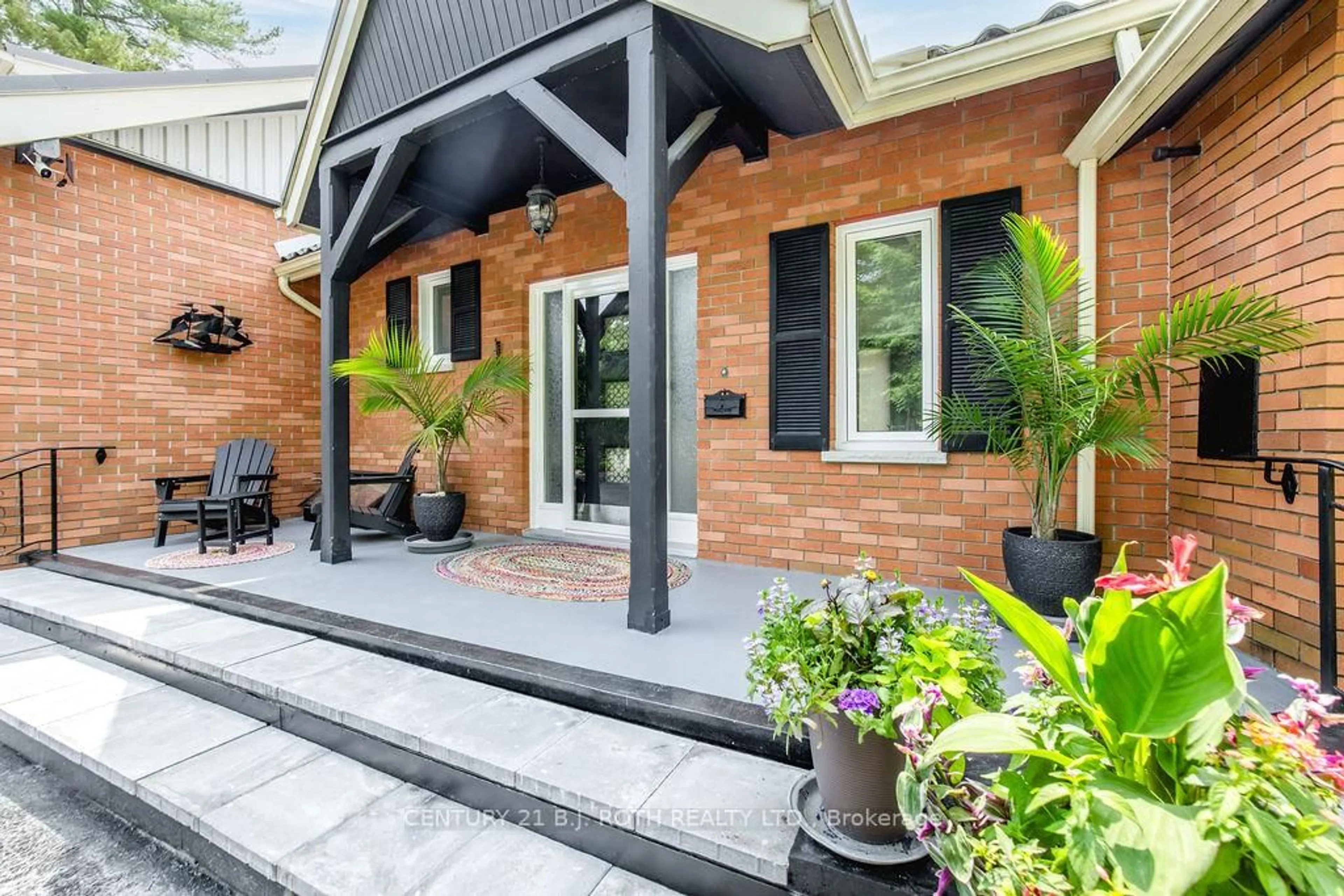 Home with brick exterior material, street for 31 Robern Ave, Tiny Ontario L0L 2J0