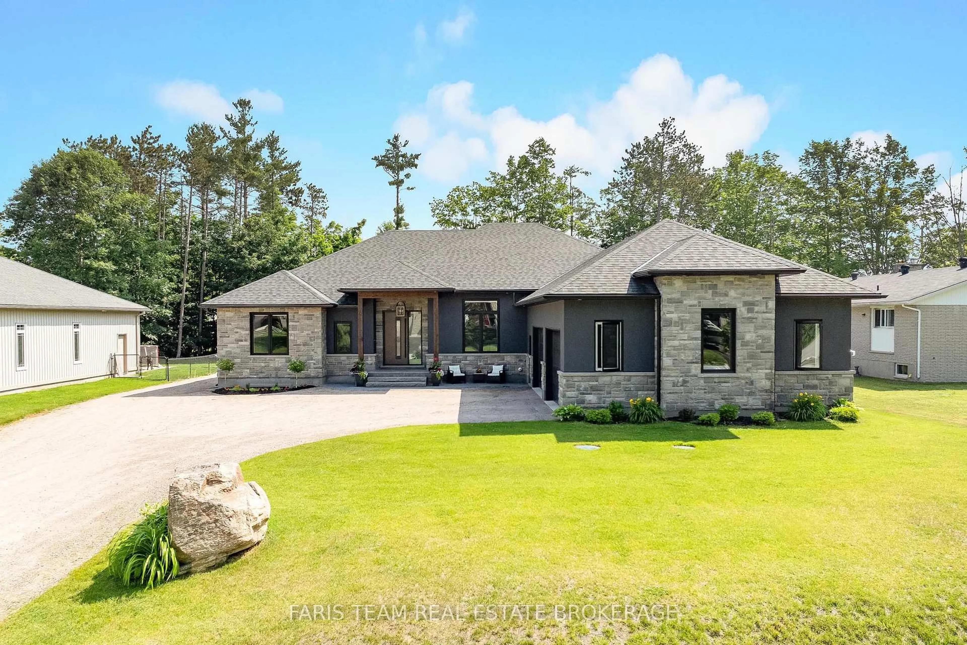 Home with brick exterior material, unknown for 7 Reynolds Rd, Tiny Ontario L0L 2T0