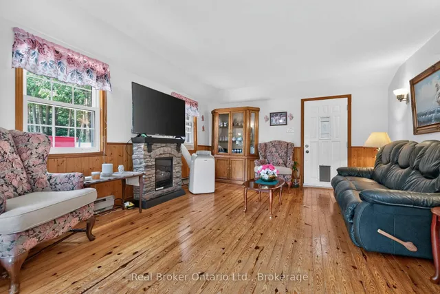 81 Andrew Dr, Tiny 5