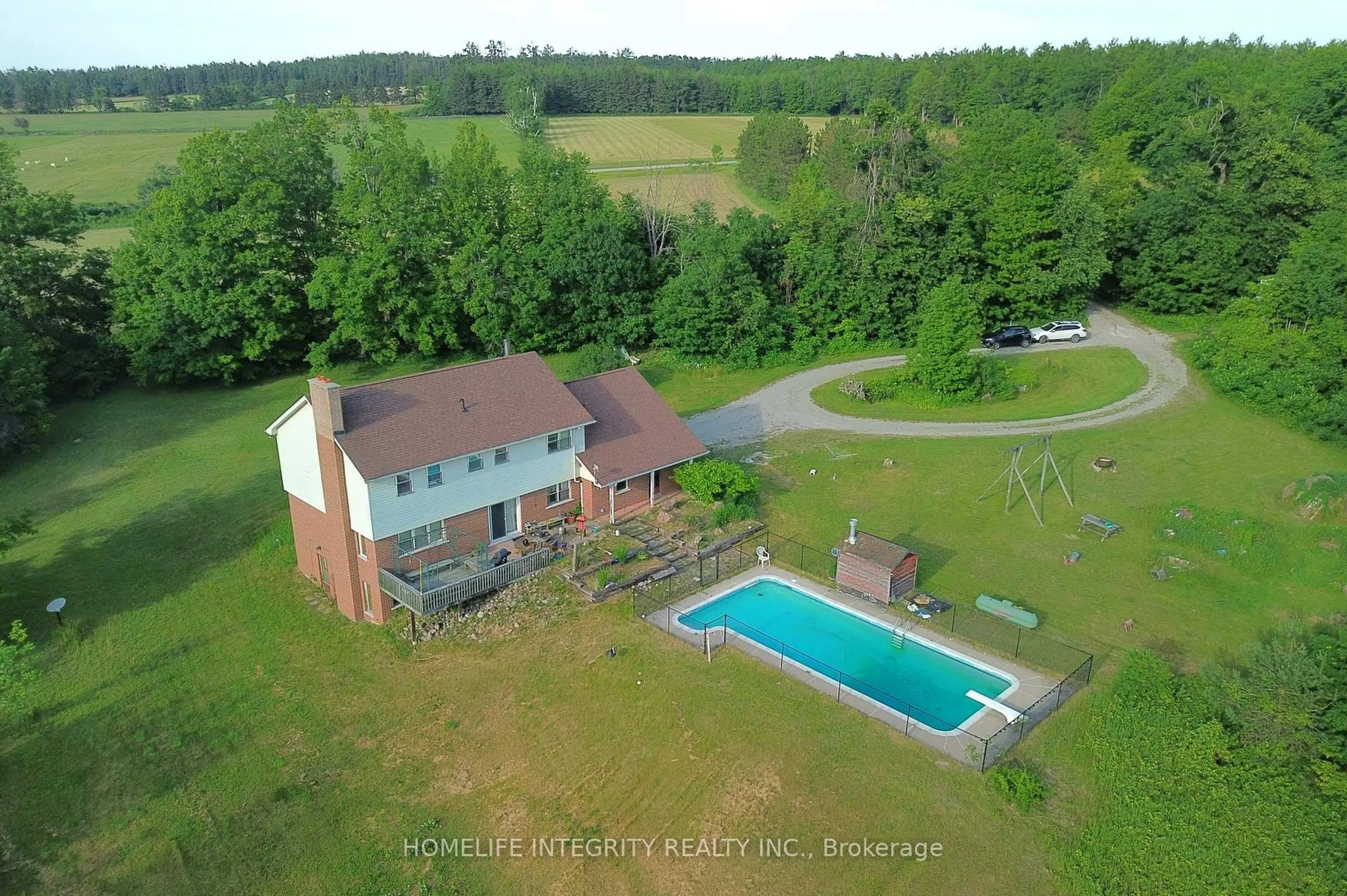 A pic from outside/outdoor area/front of a property/back of a property/a pic from drone, water/lake/river/ocean view for 4892 5 Line, Oro-Medonte Ontario L0L 1V0